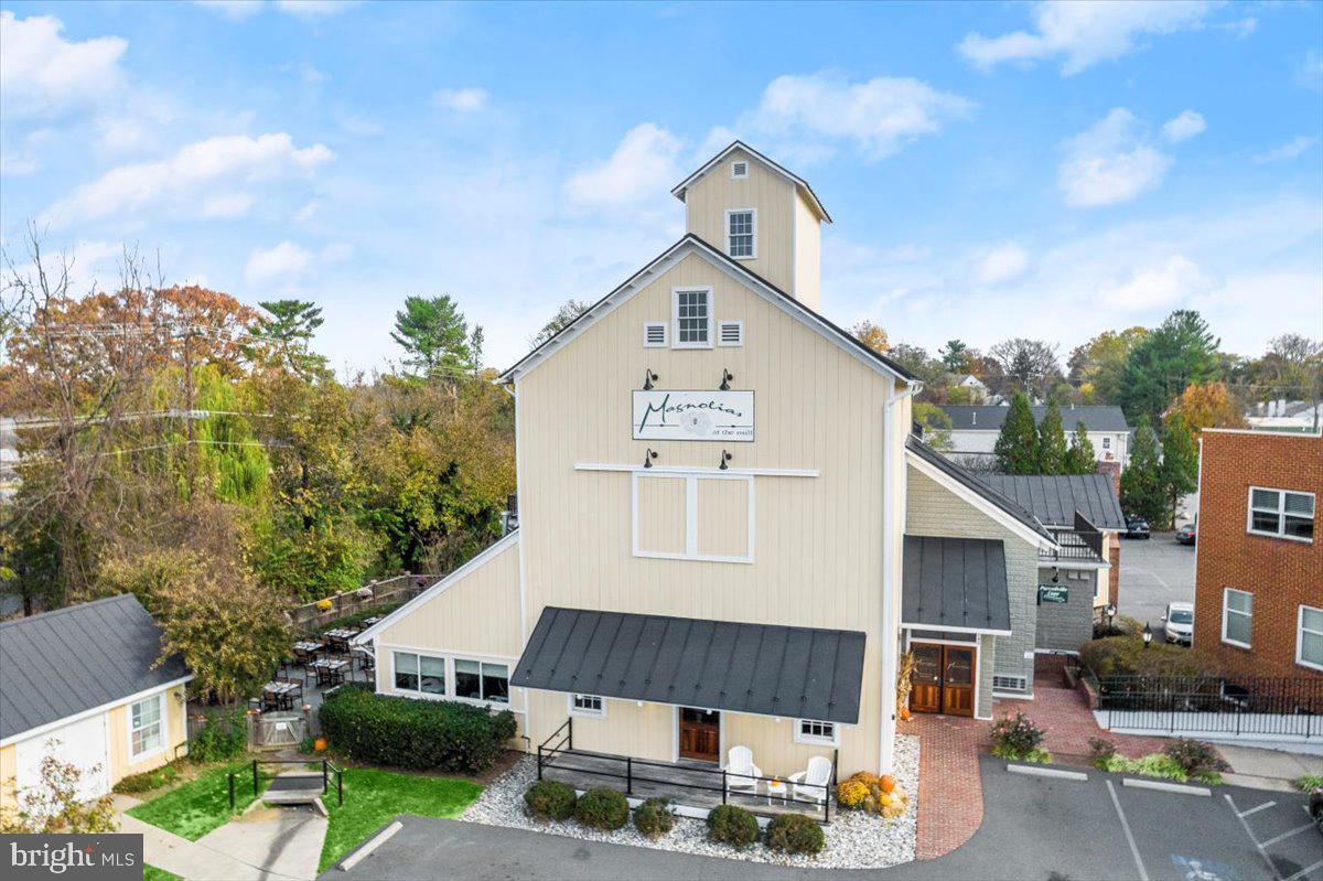 MAYFAIR - Residential