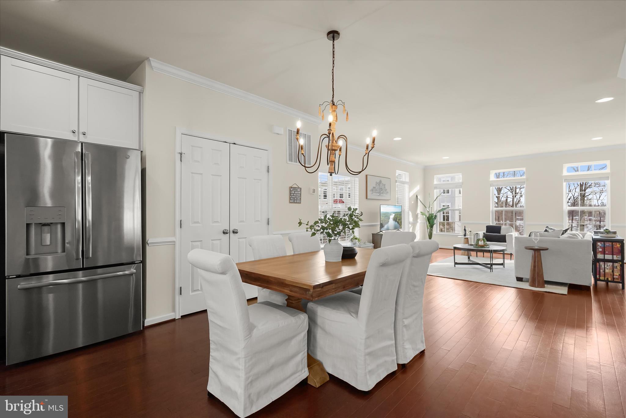 MAYFAIR - Residential