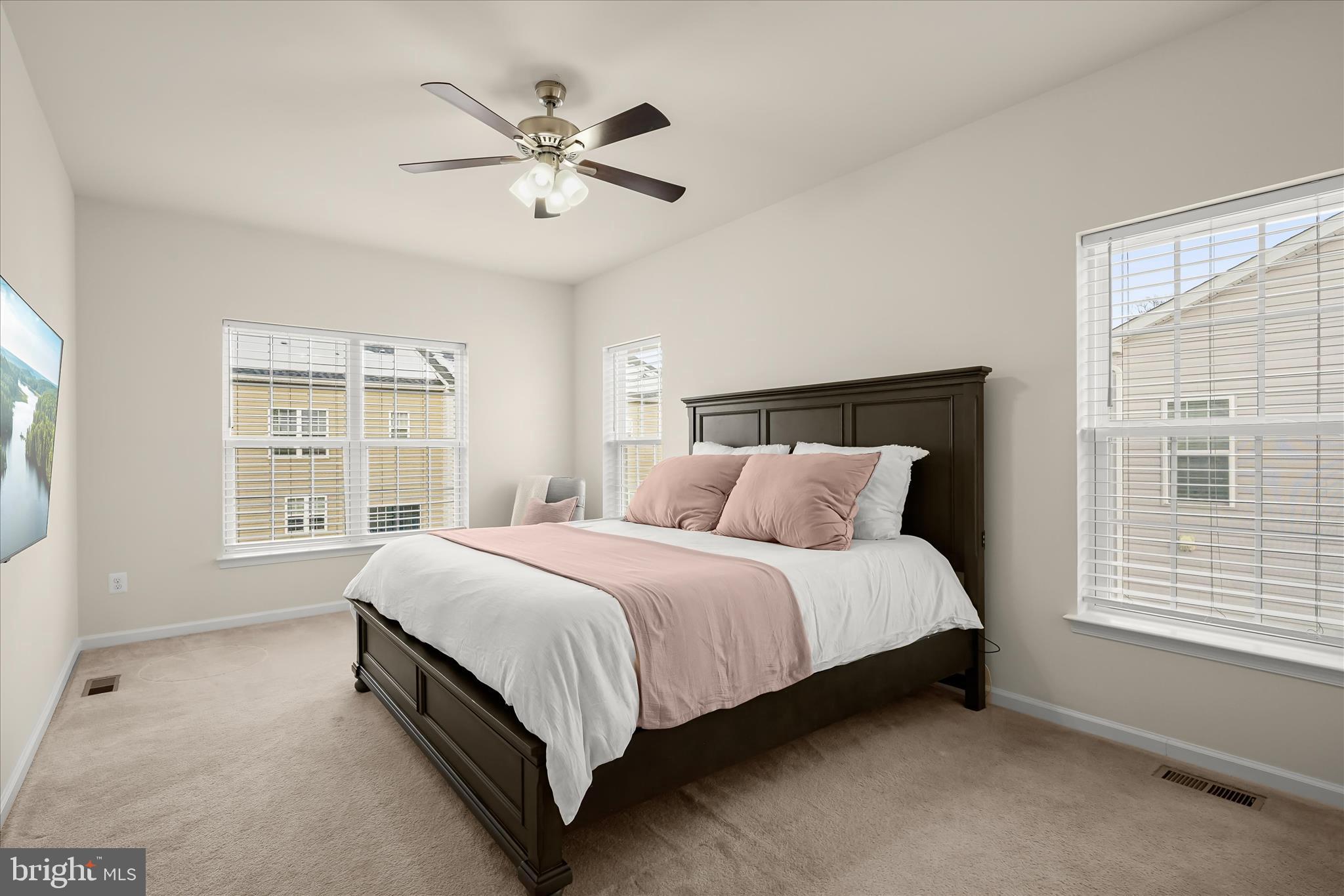 MAYFAIR - Residential