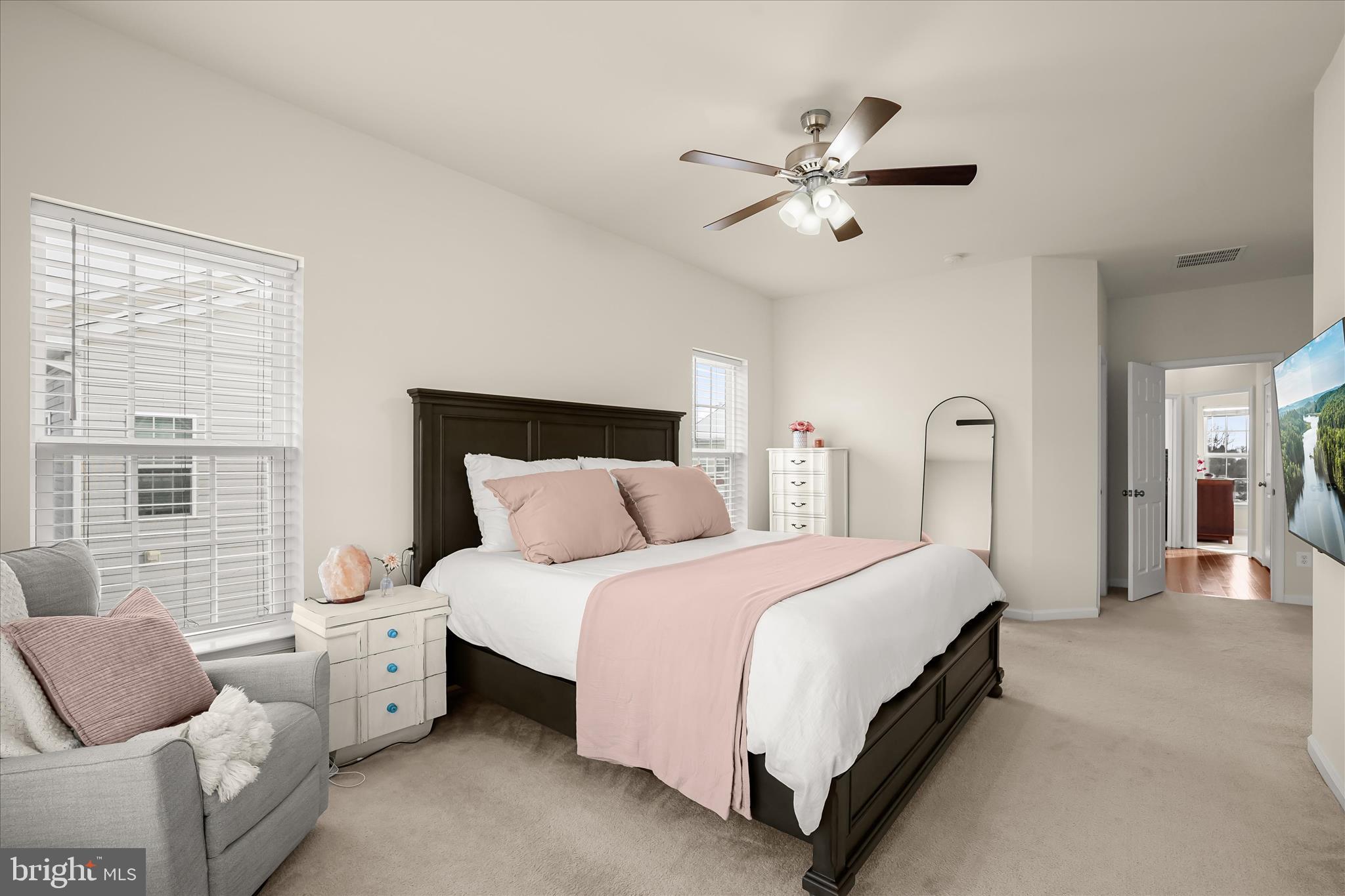 MAYFAIR - Residential