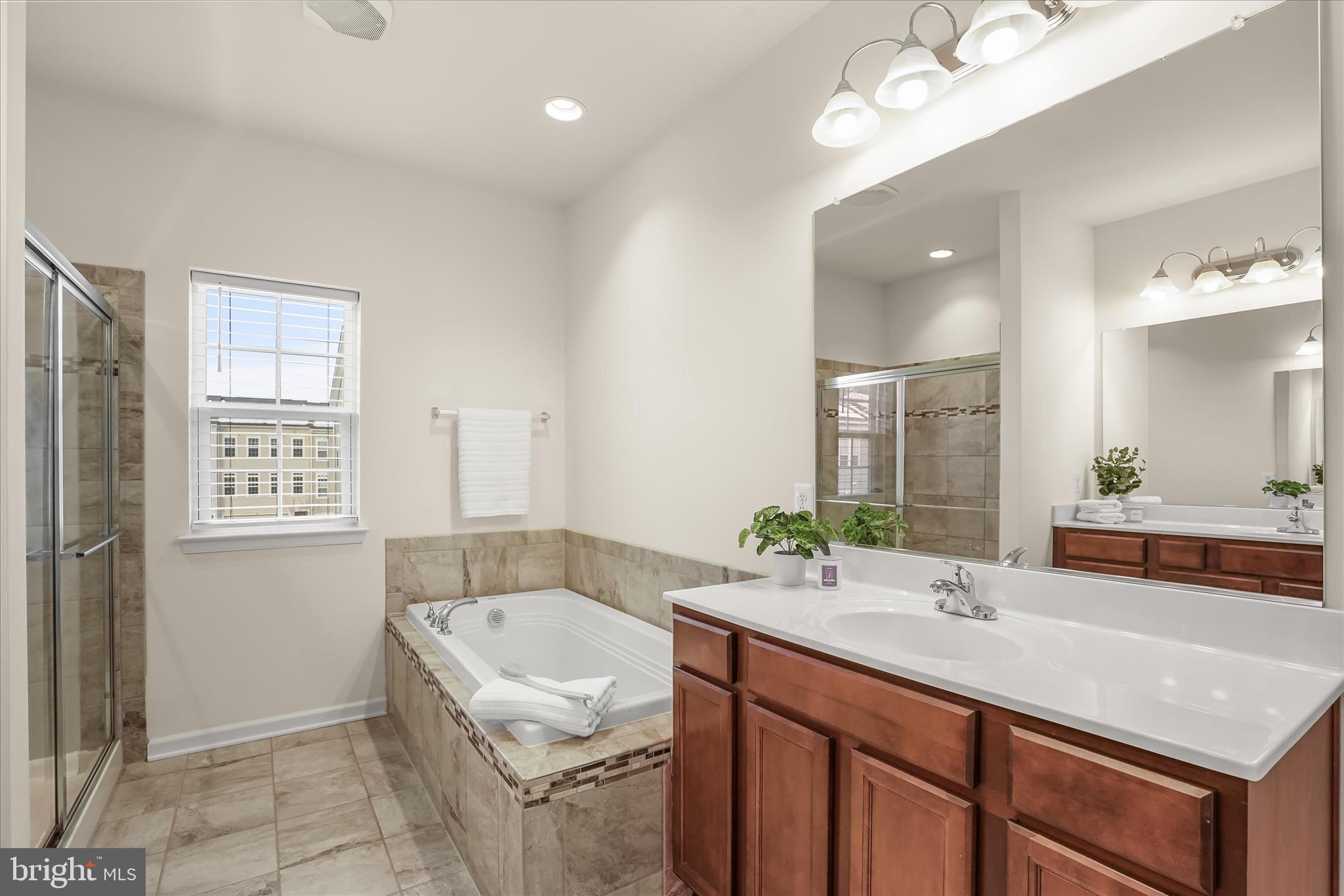 MAYFAIR - Residential