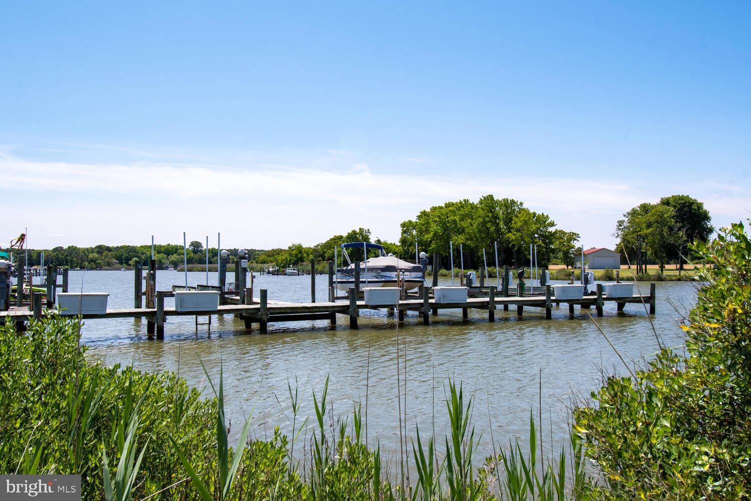 THOMPSON CREEK CONDOS - Residential