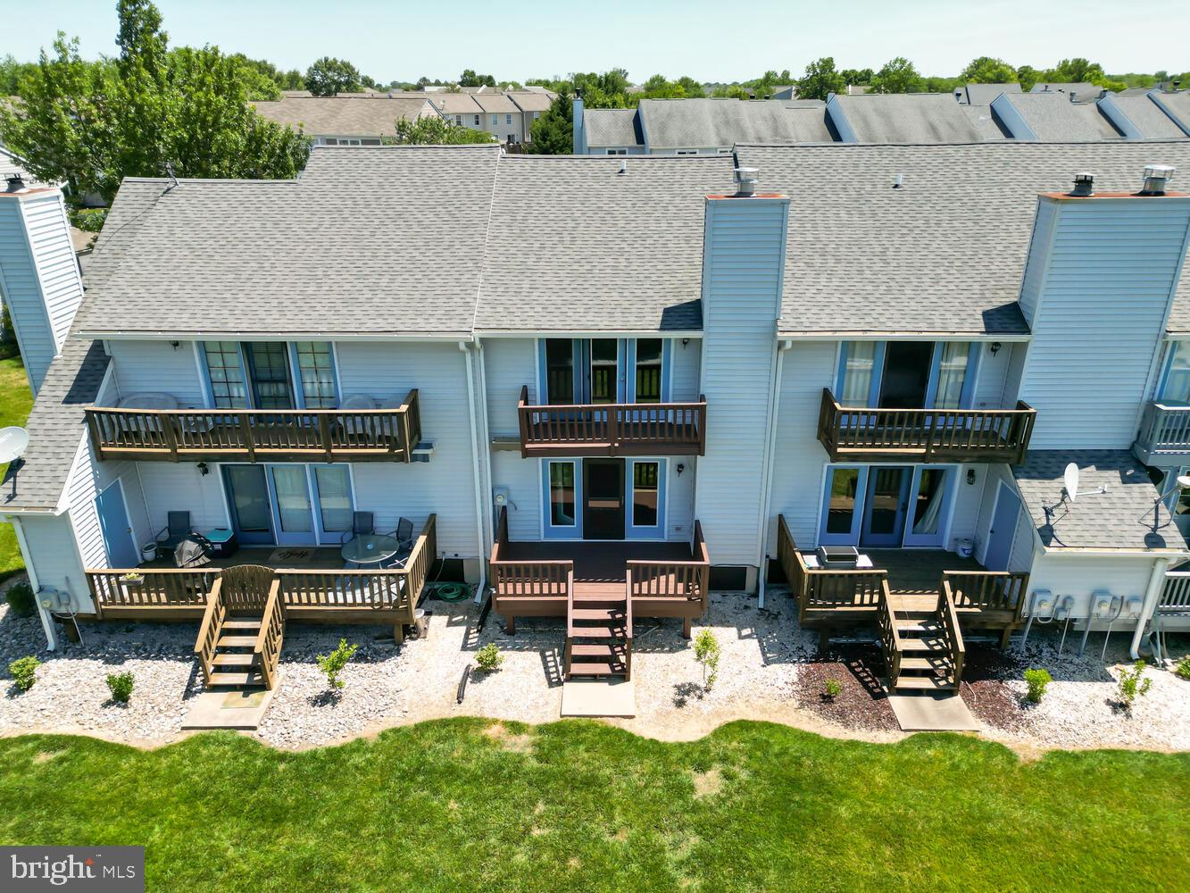 THOMPSON CREEK CONDOS - Residential