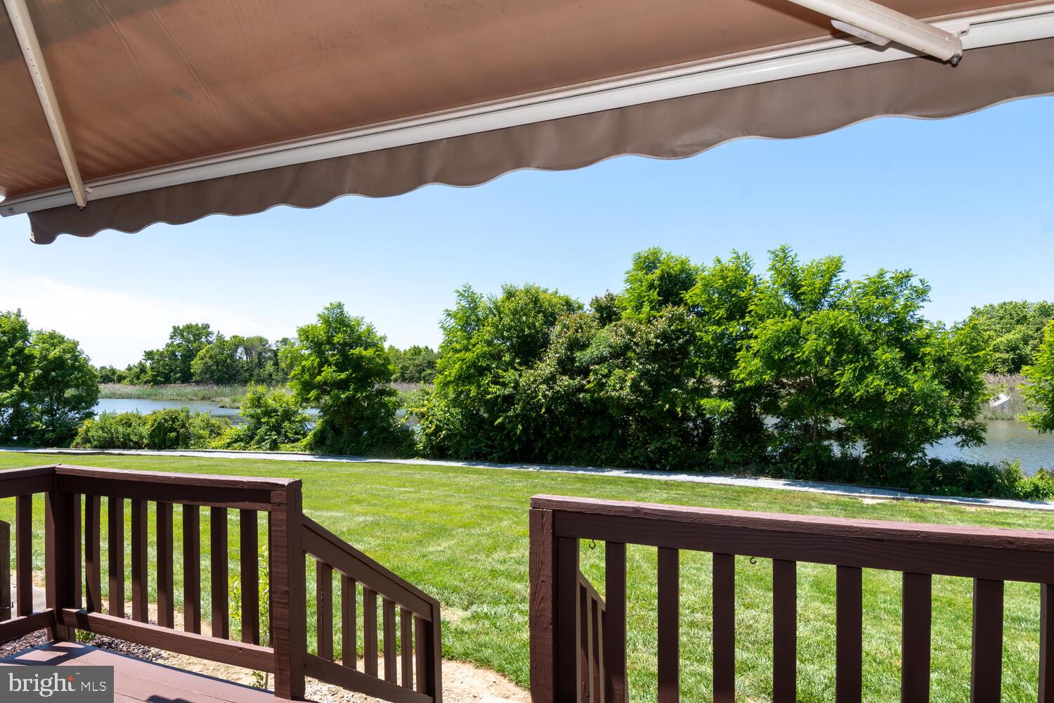 THOMPSON CREEK CONDOS - Residential