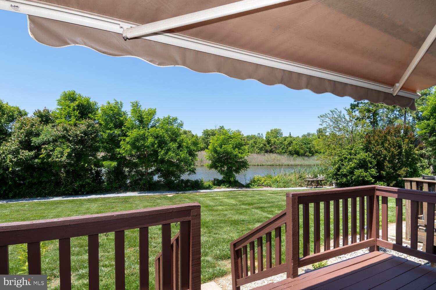 THOMPSON CREEK CONDOS - Residential