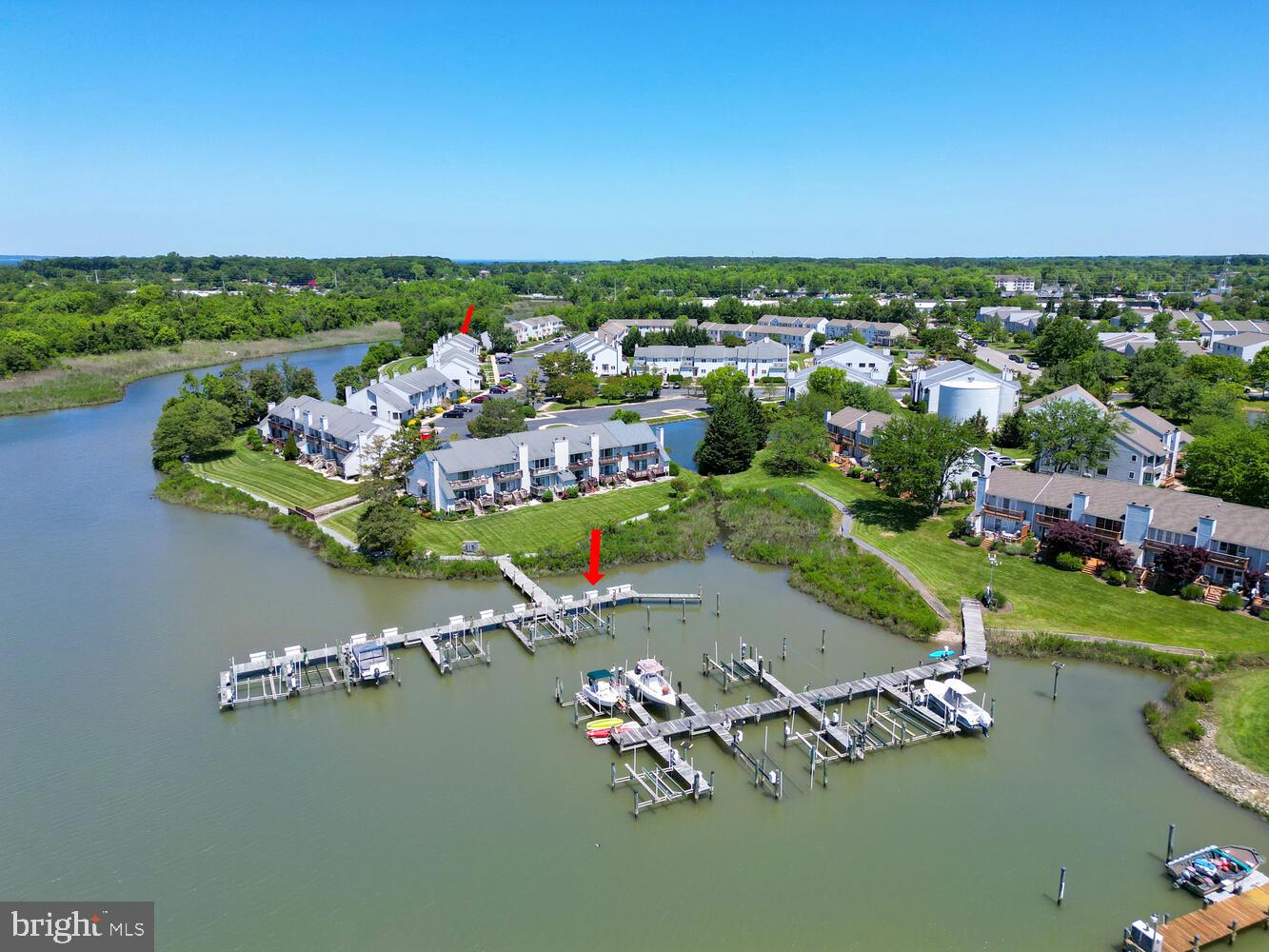 THOMPSON CREEK CONDOS - Residential