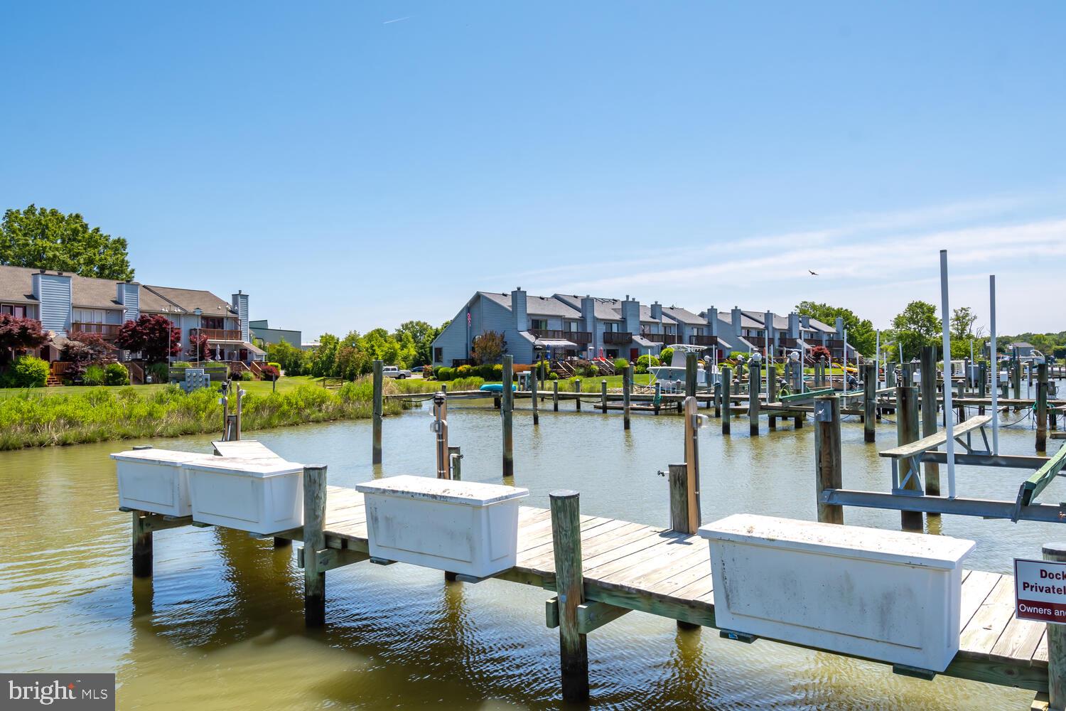 THOMPSON CREEK CONDOS - Residential