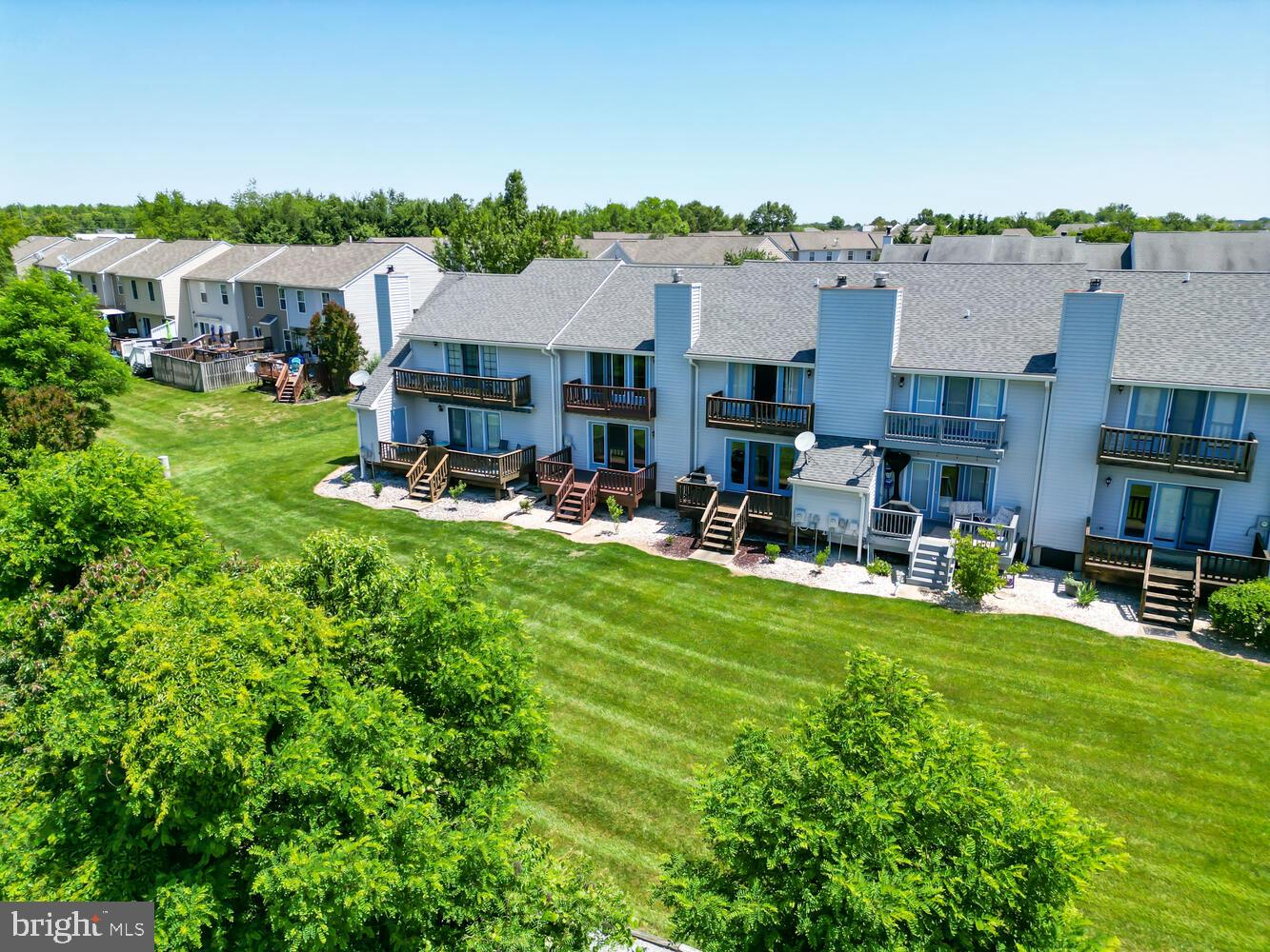 THOMPSON CREEK CONDOS - Residential