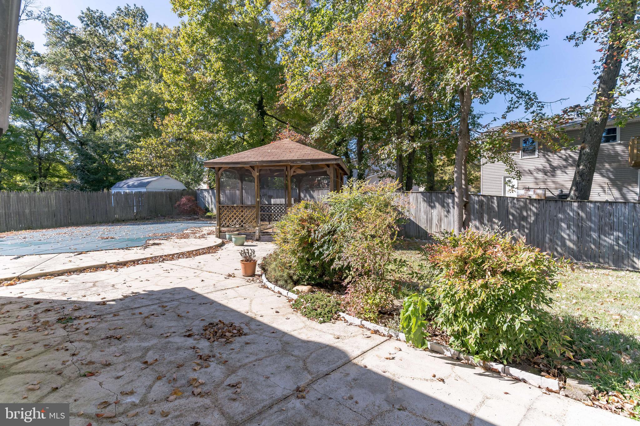 ST CHARLES - CARRINGTON - Residential