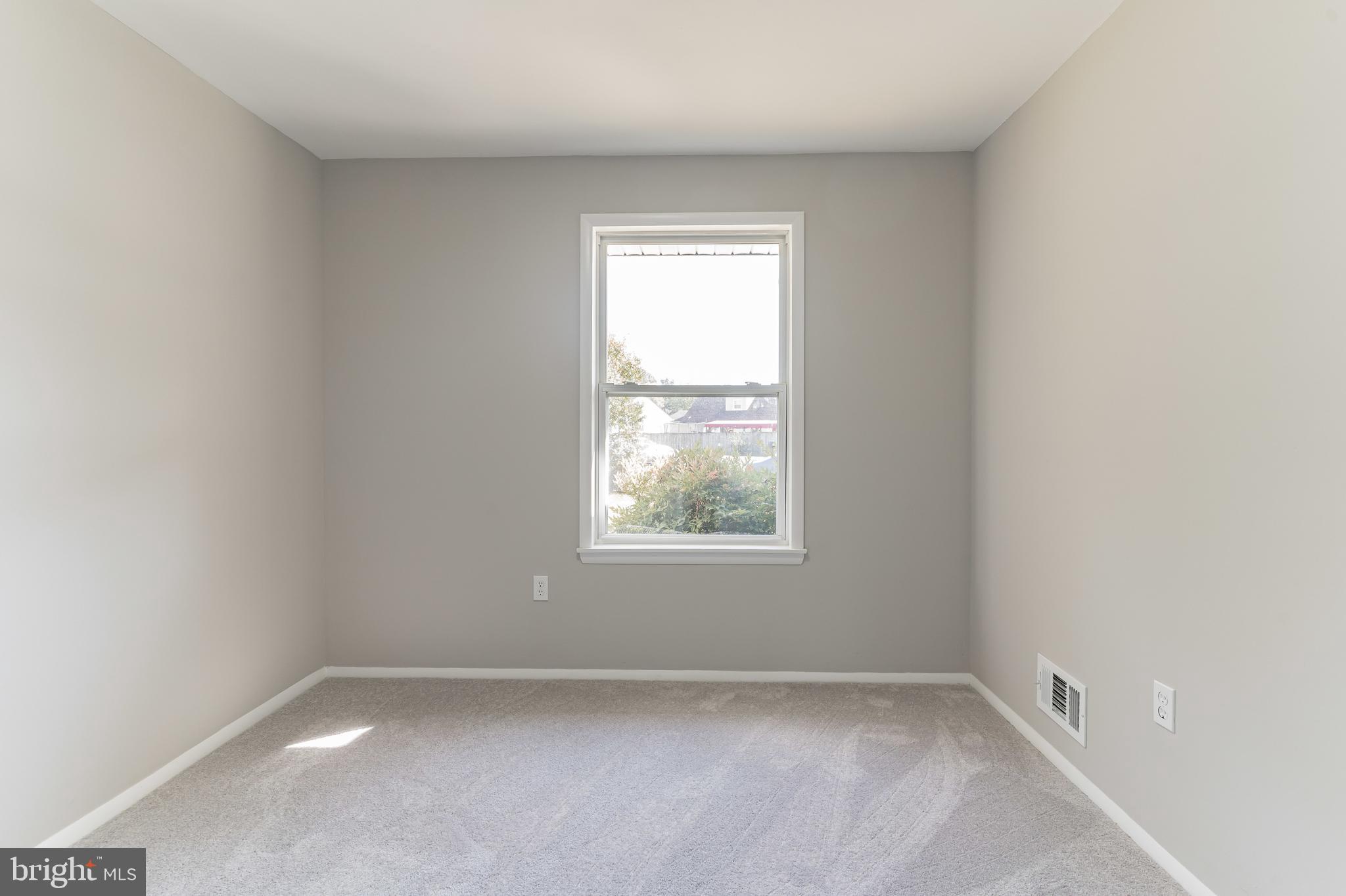 ST CHARLES - CARRINGTON - Residential