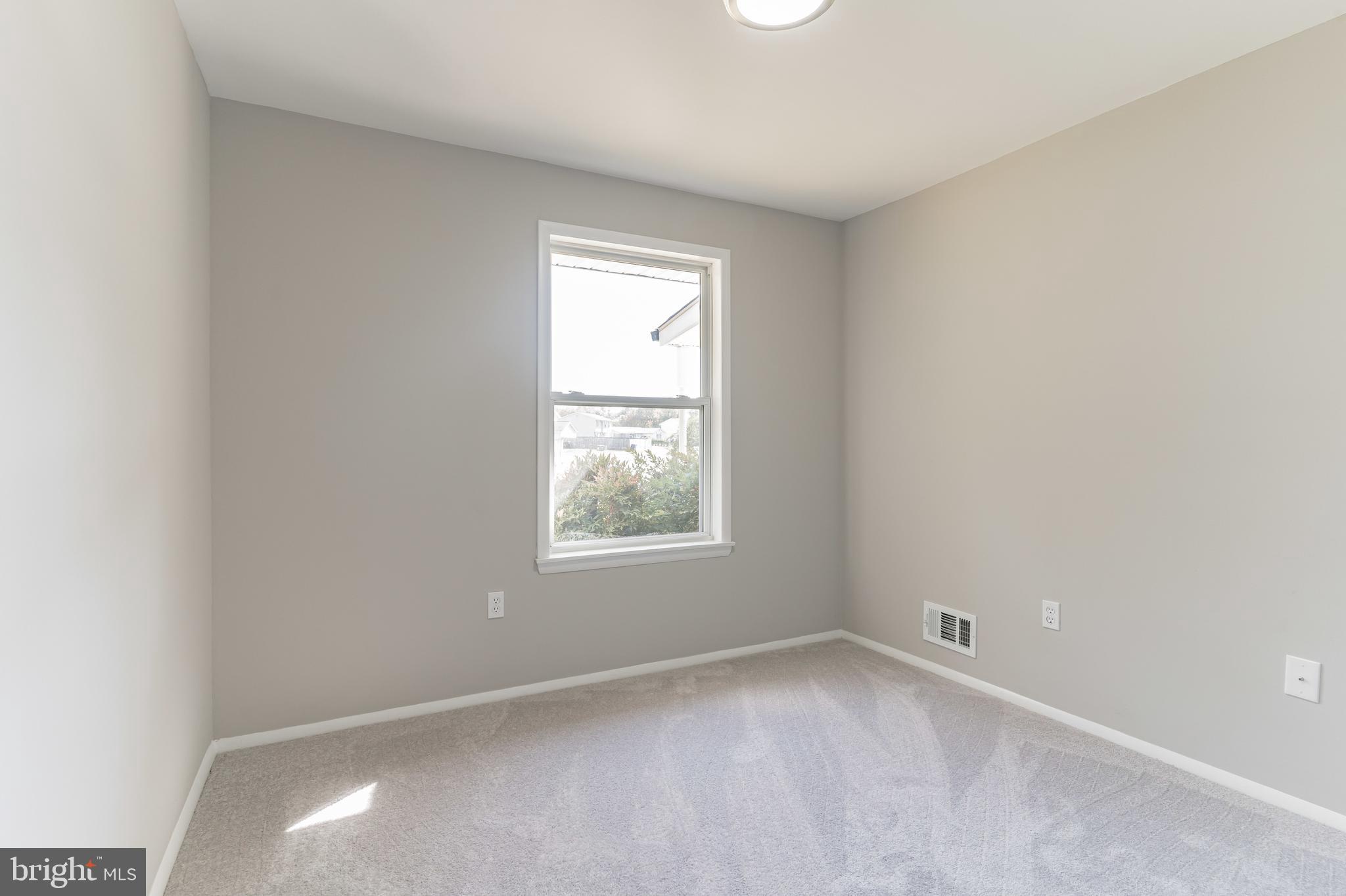 ST CHARLES - CARRINGTON - Residential