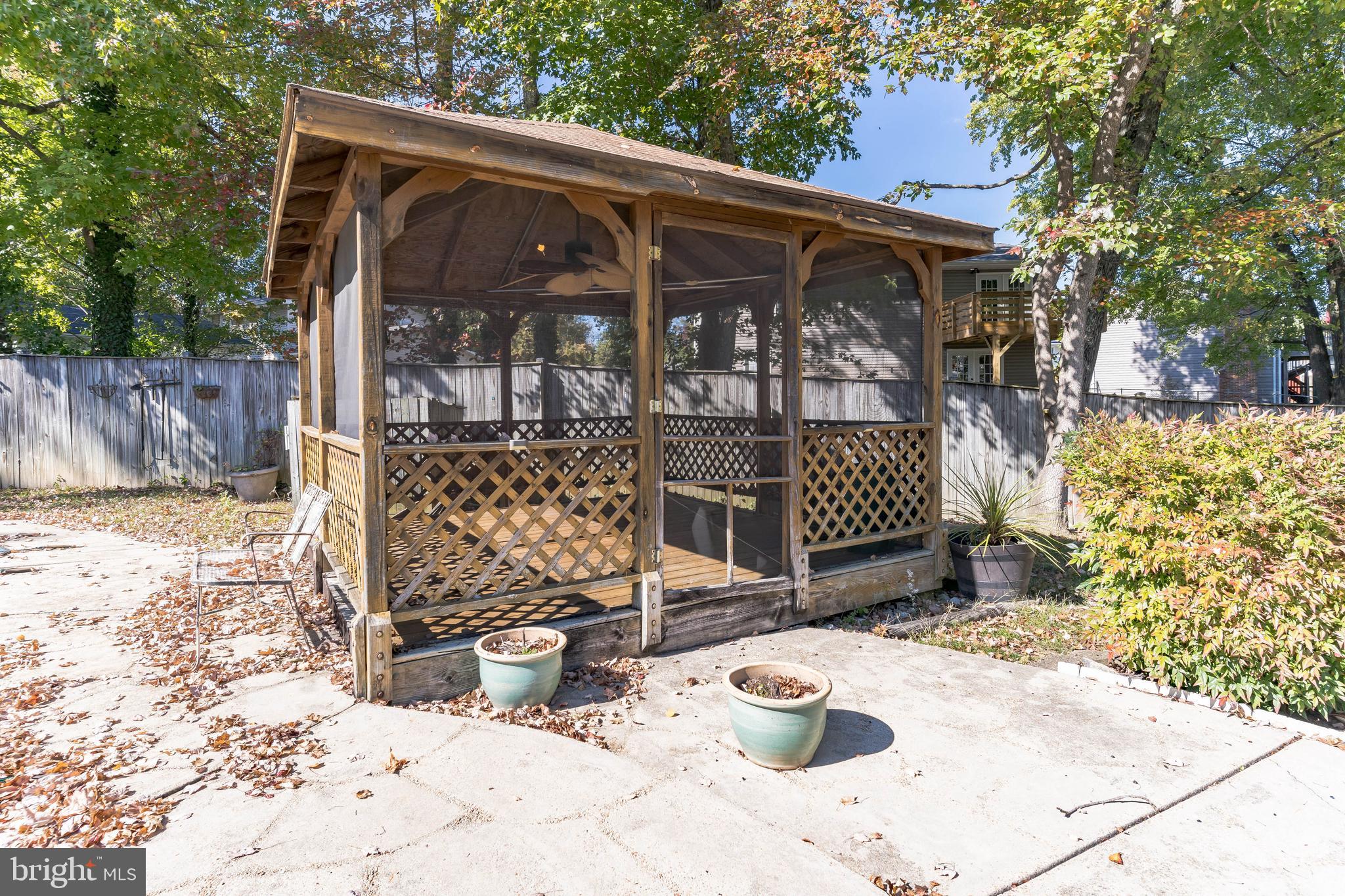 ST CHARLES - CARRINGTON - Residential