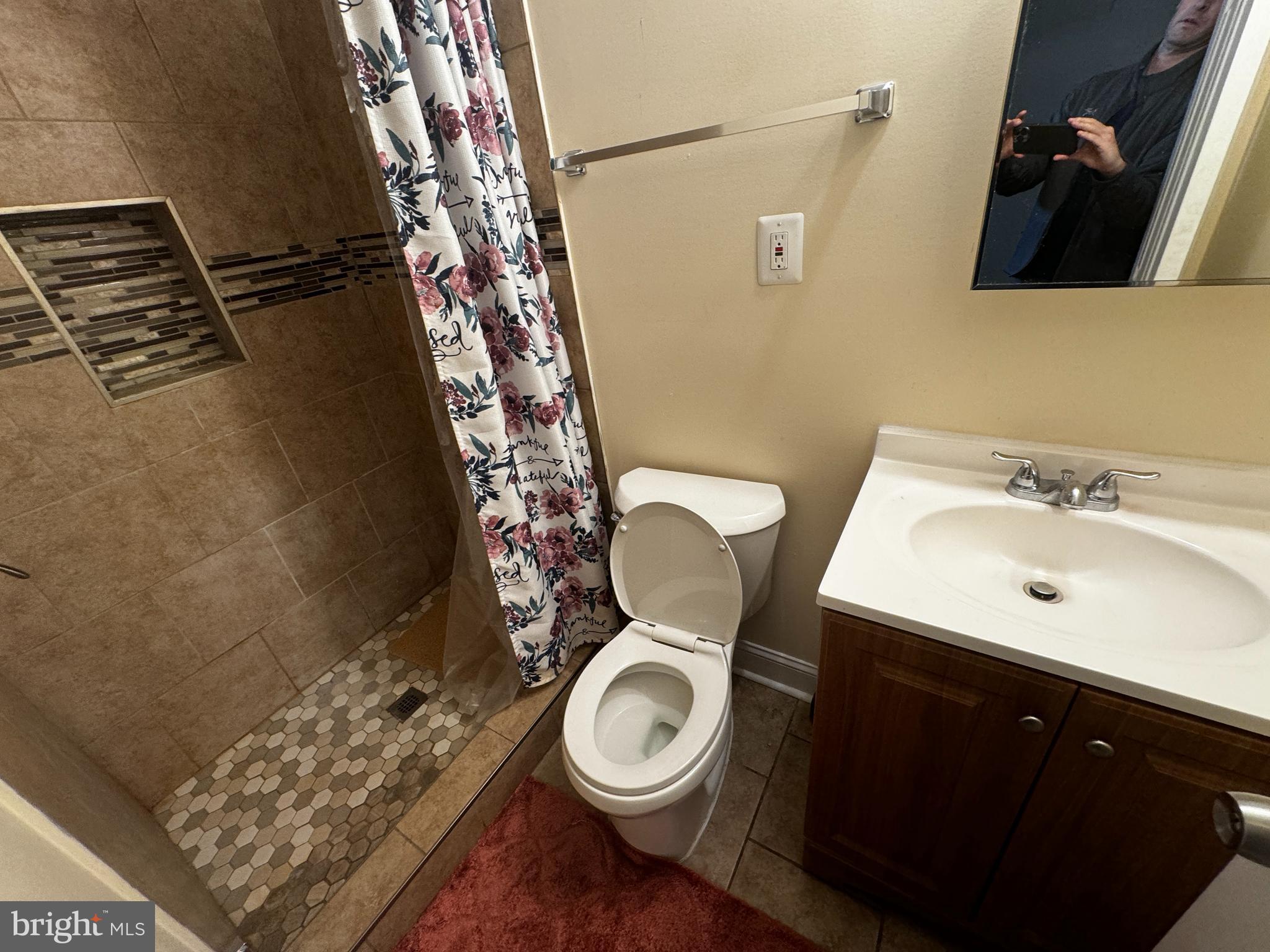 ROGNEL HEIGHTS - Residential