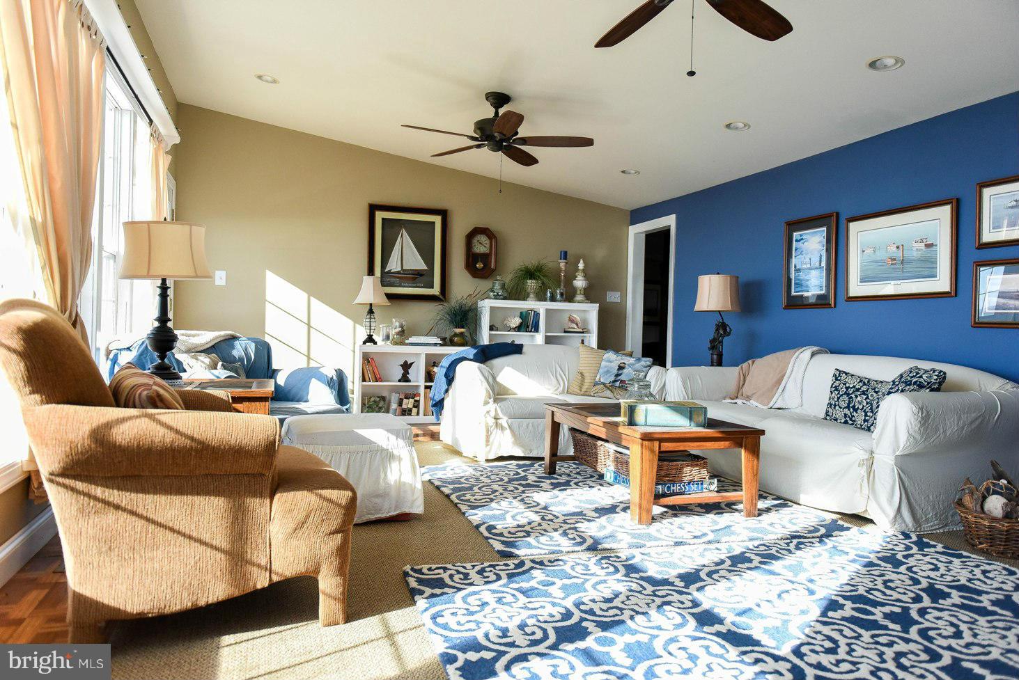 CORNFIELD HARBOR - Residential