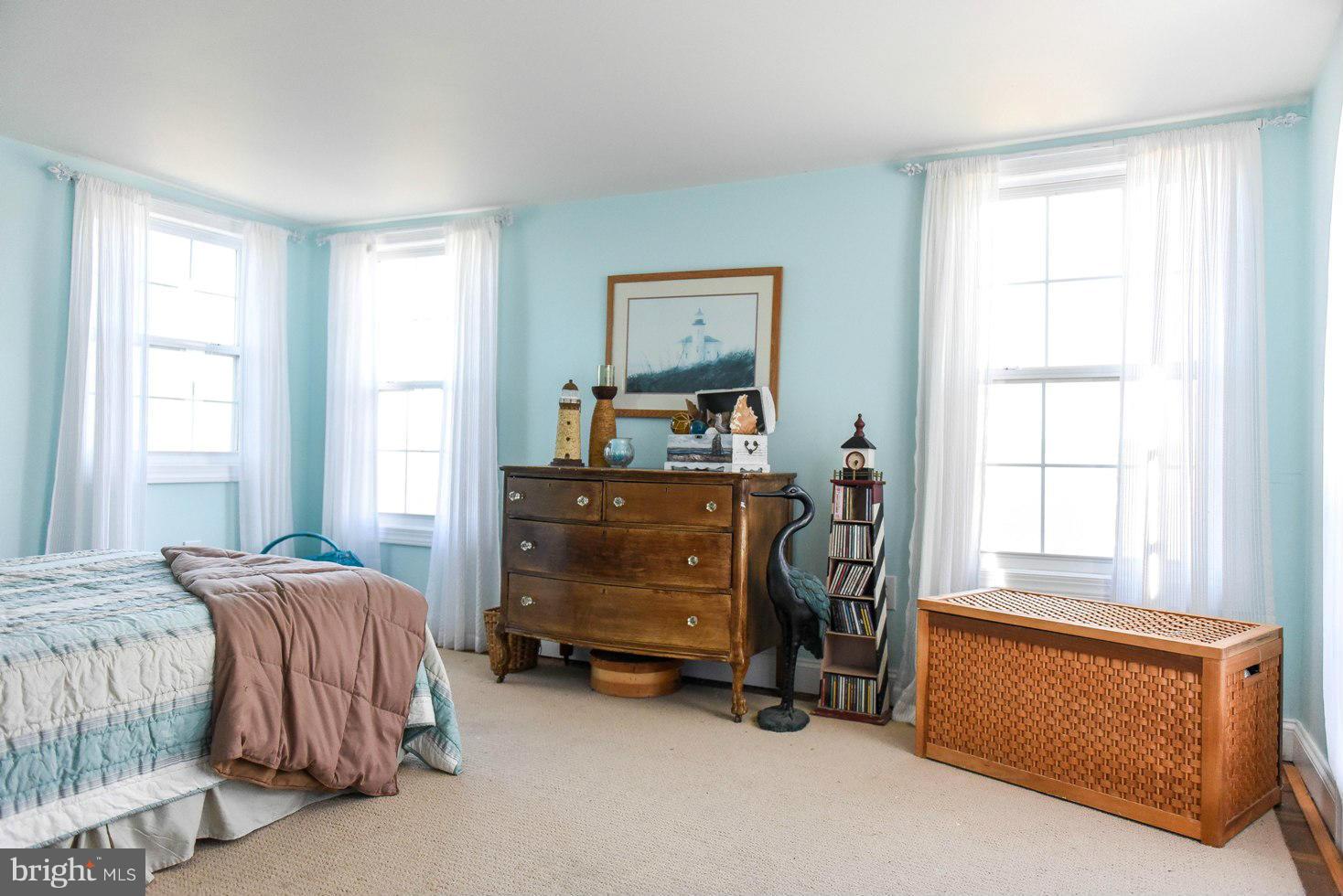 CORNFIELD HARBOR - Residential