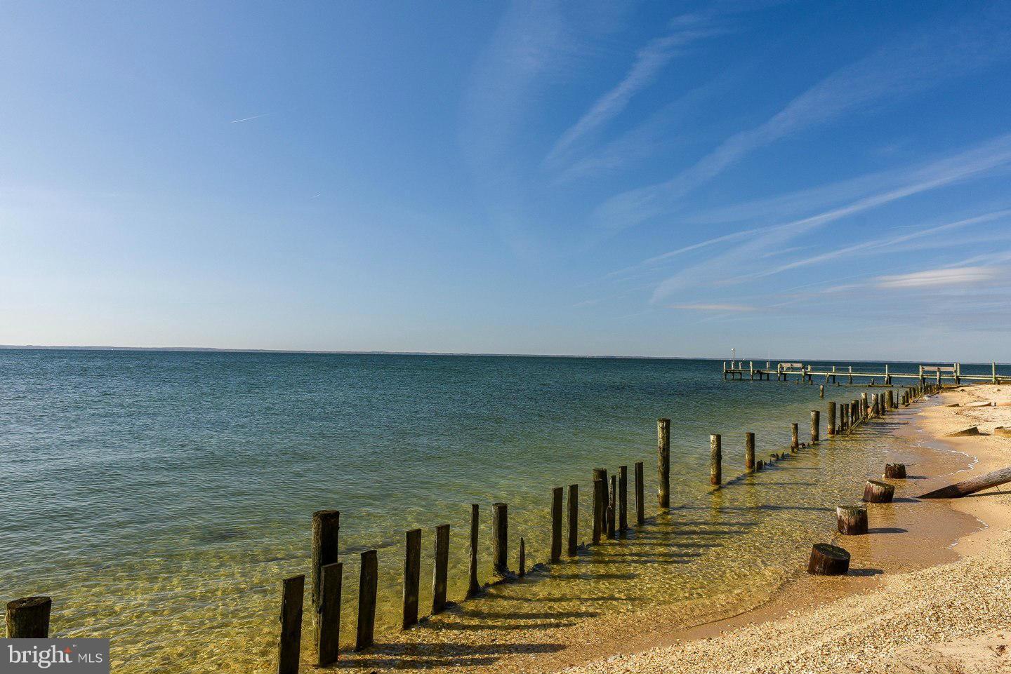 CORNFIELD HARBOR - Residential