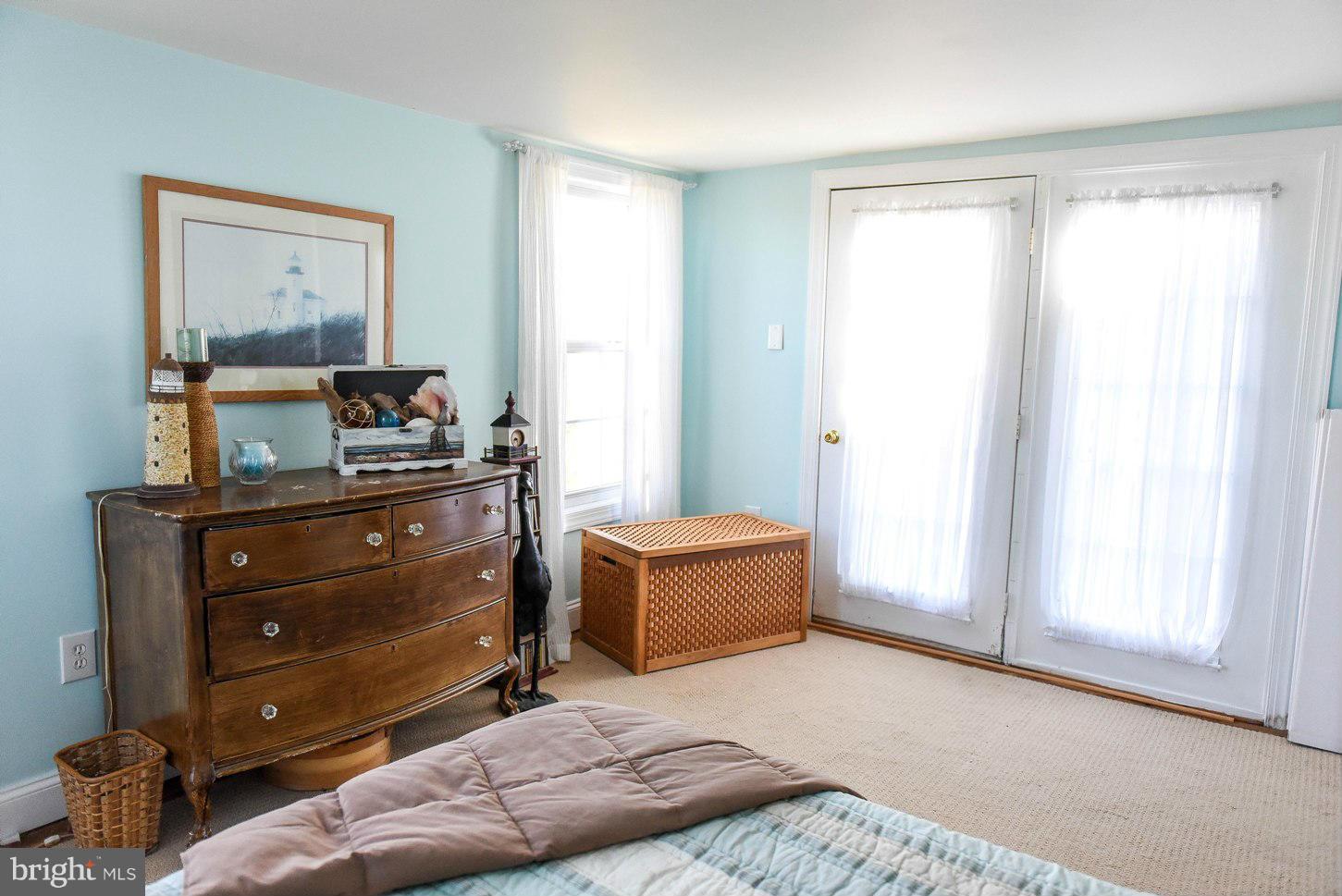 CORNFIELD HARBOR - Residential