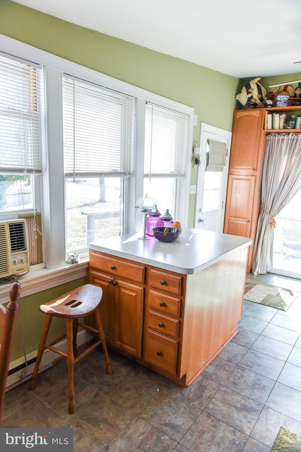 CORNFIELD HARBOR - Residential