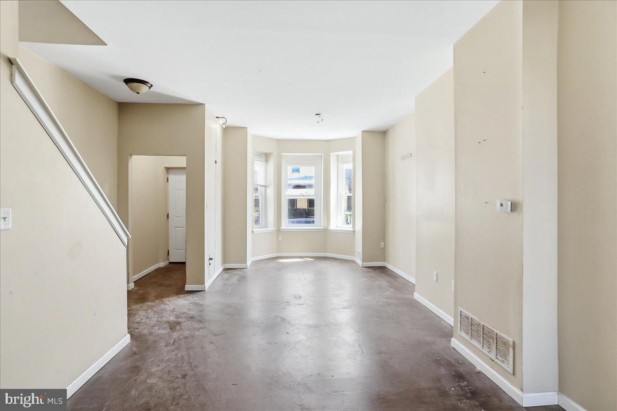 810 N PRESTON STREET