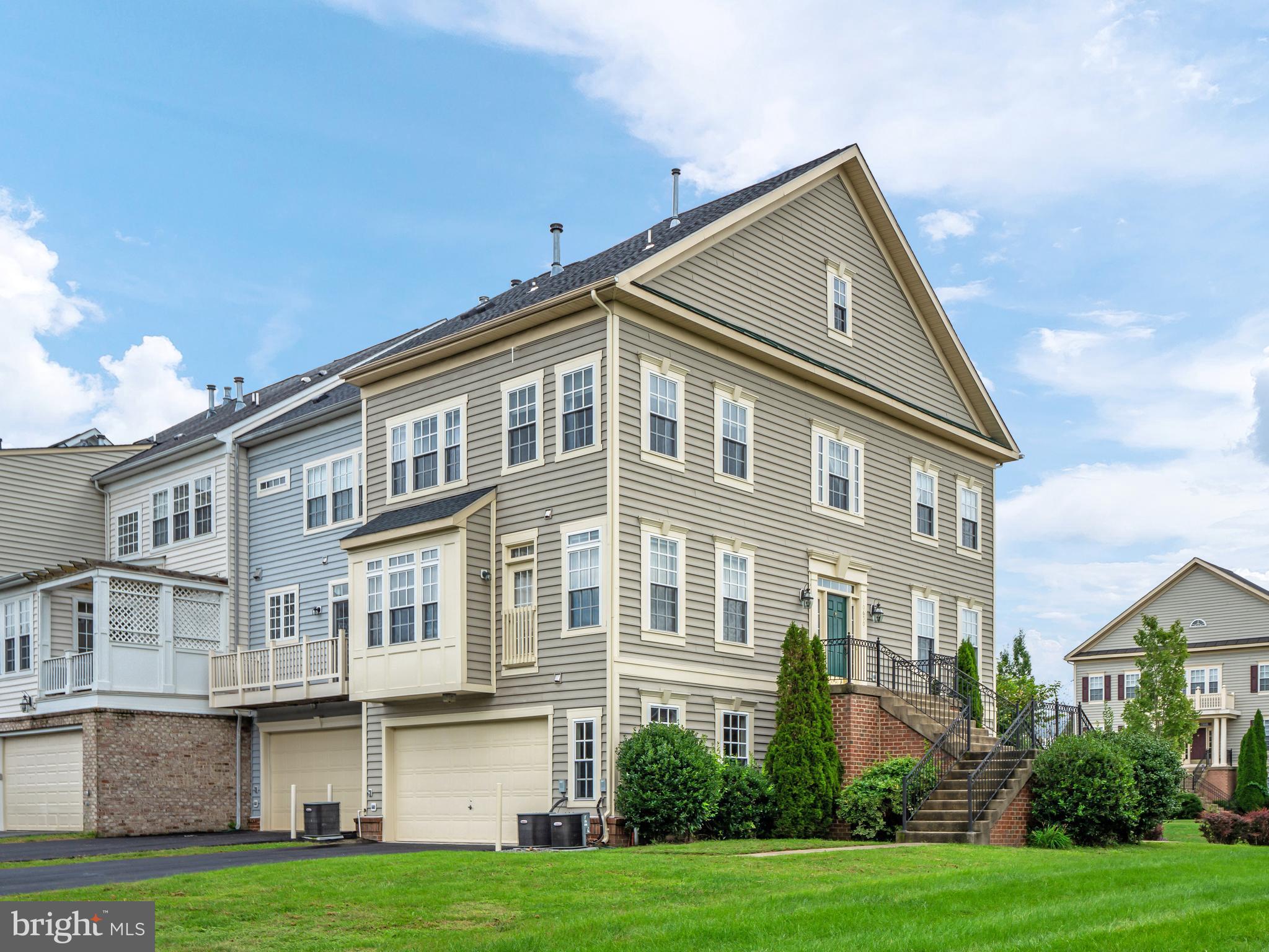 NEW BRISTOW VILLAGE - Residential