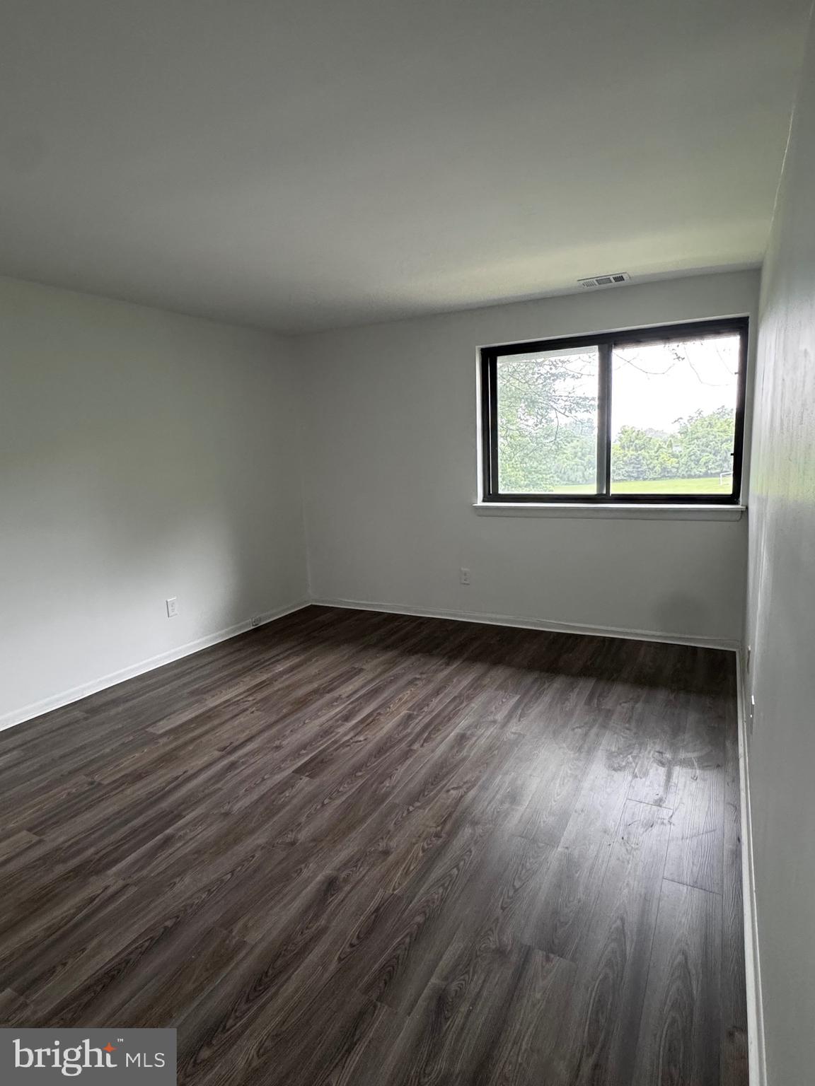 TREOVER CONDOMINIUM - Residential Lease