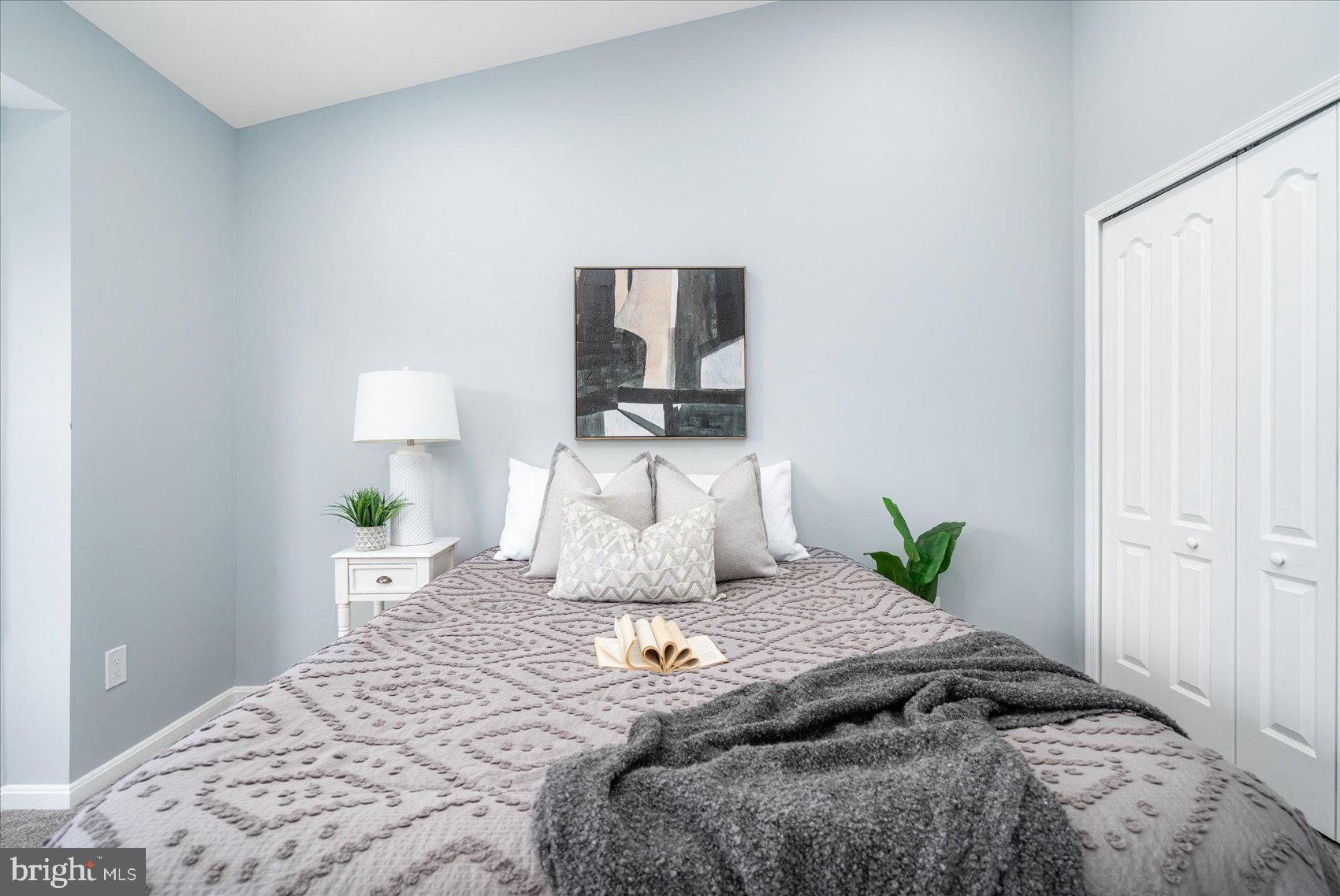 MDG CORPORATE CENTER - Residential