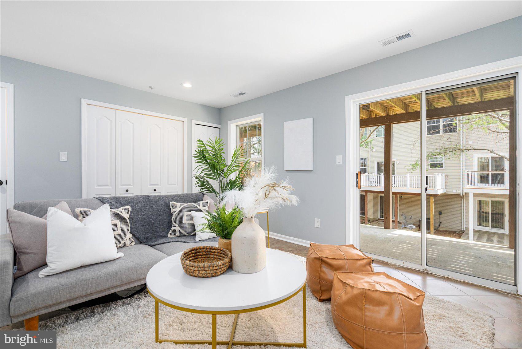 MDG CORPORATE CENTER - Residential