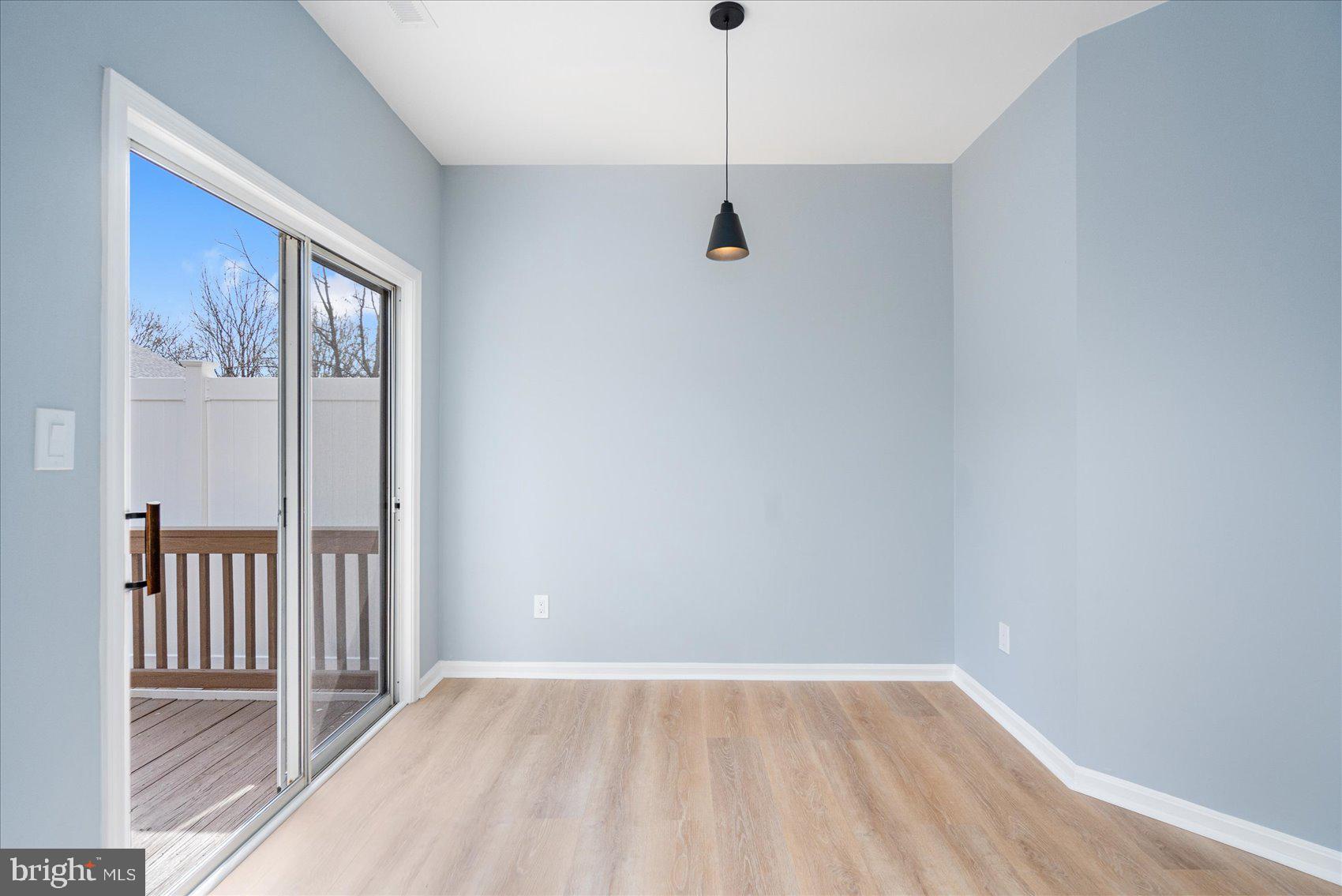 MDG CORPORATE CENTER - Residential