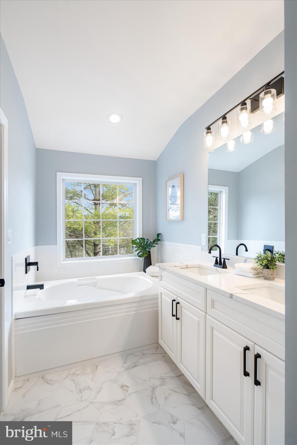 MDG CORPORATE CENTER - Residential