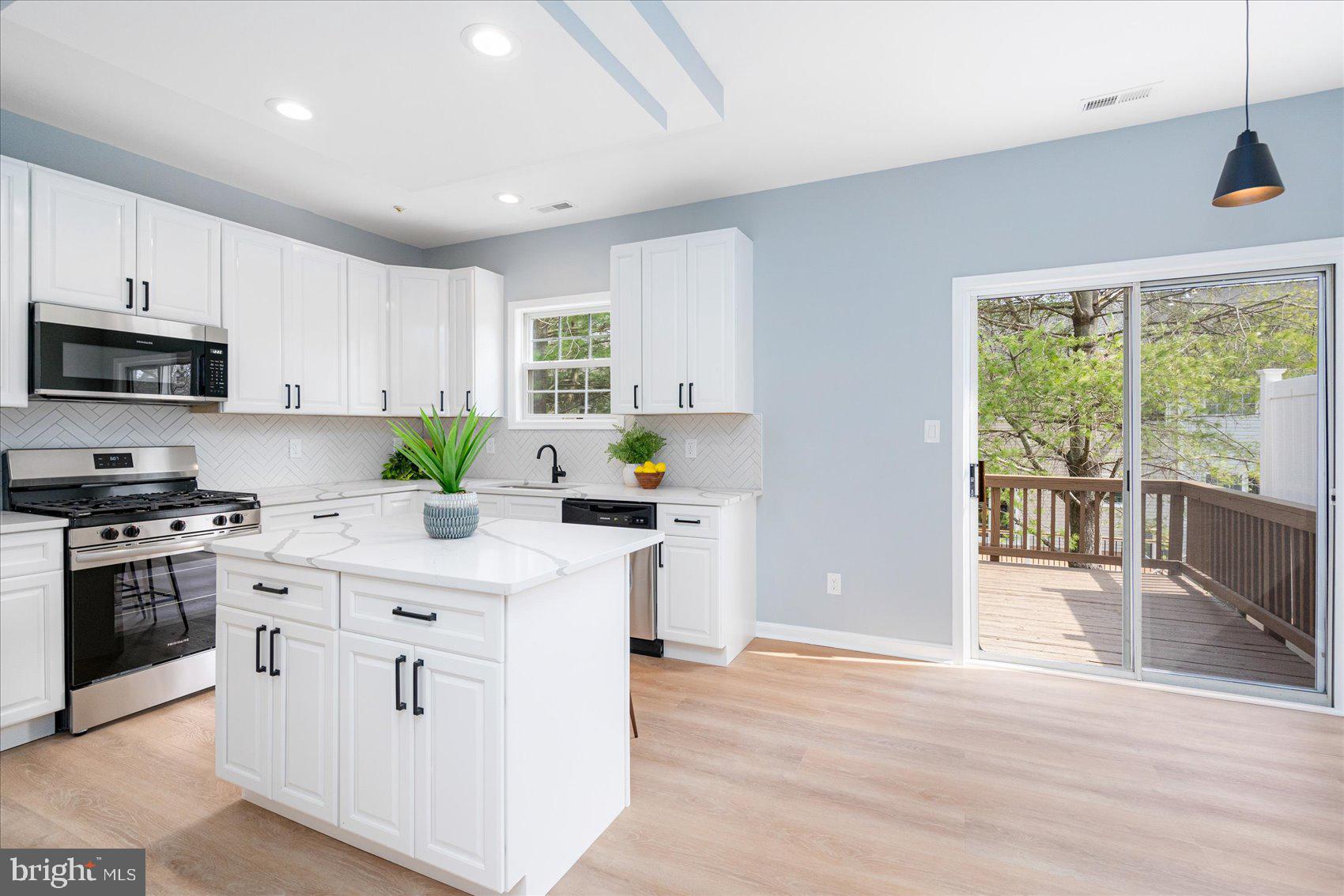 MDG CORPORATE CENTER - Residential