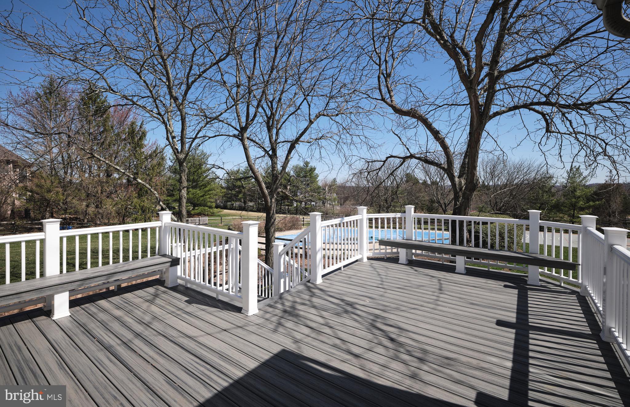 COUNTRY RIDGE - Residential