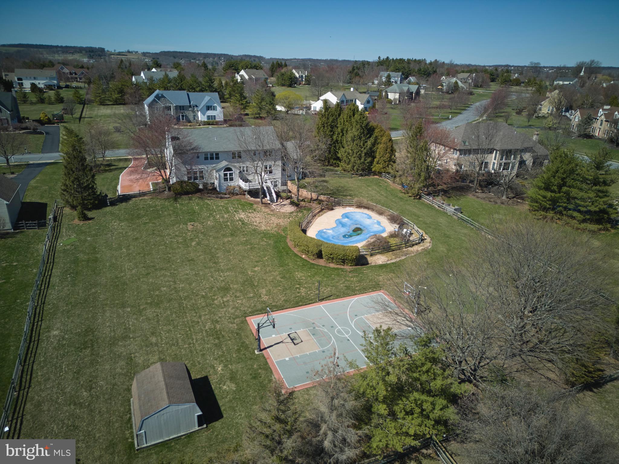 COUNTRY RIDGE - Residential