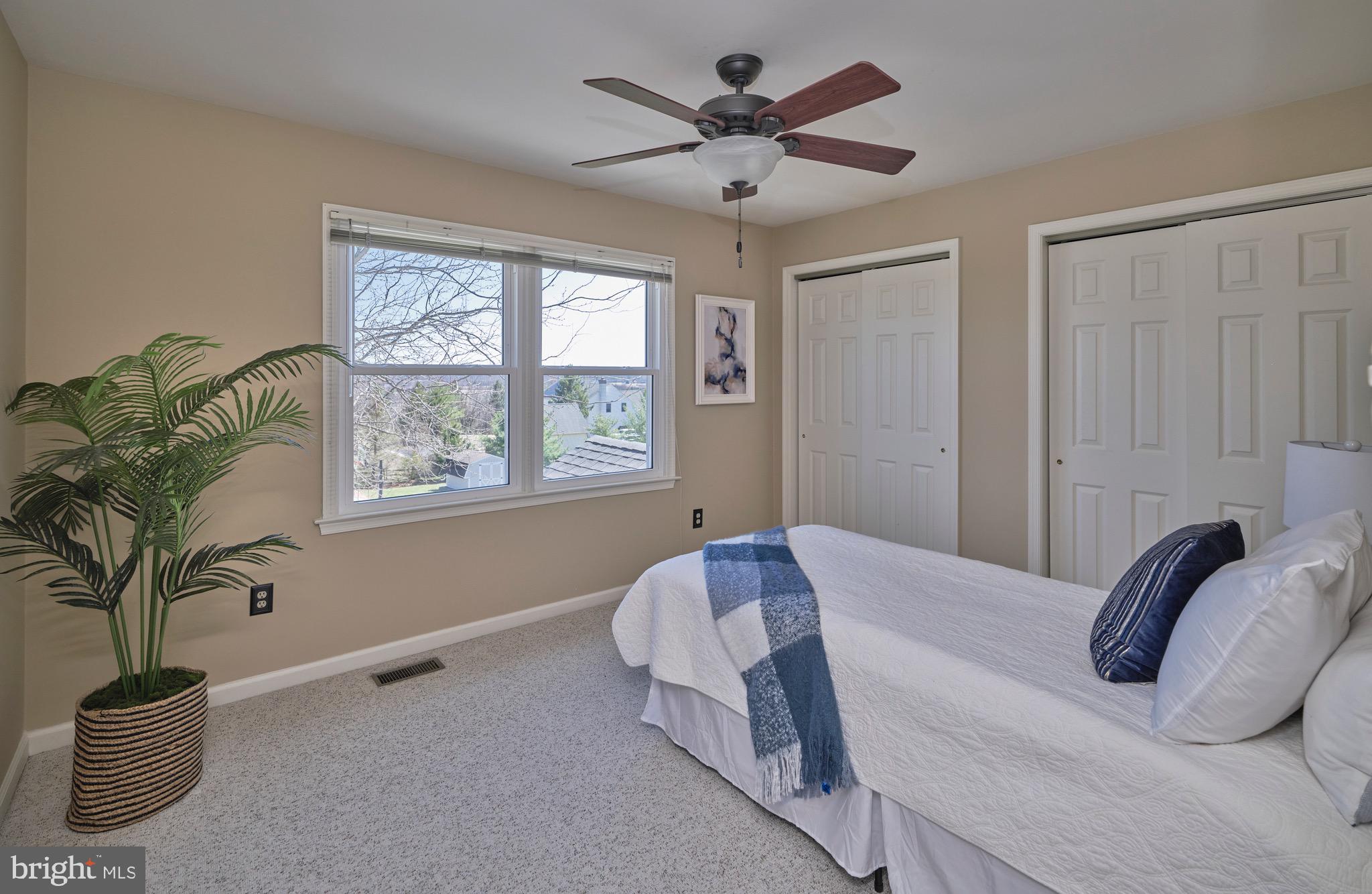 COUNTRY RIDGE - Residential