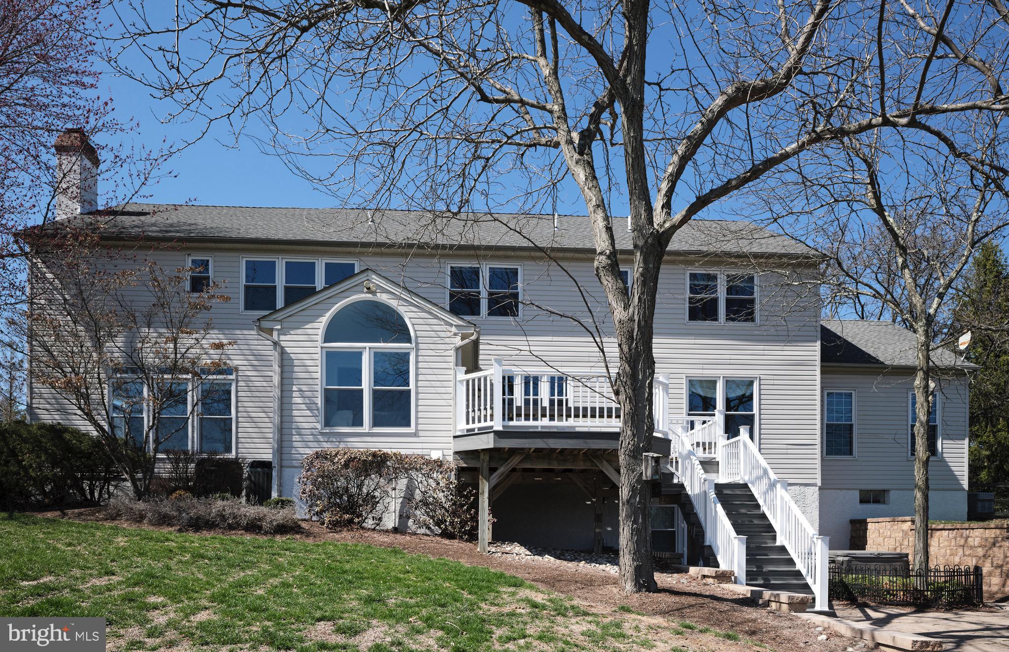 COUNTRY RIDGE - Residential