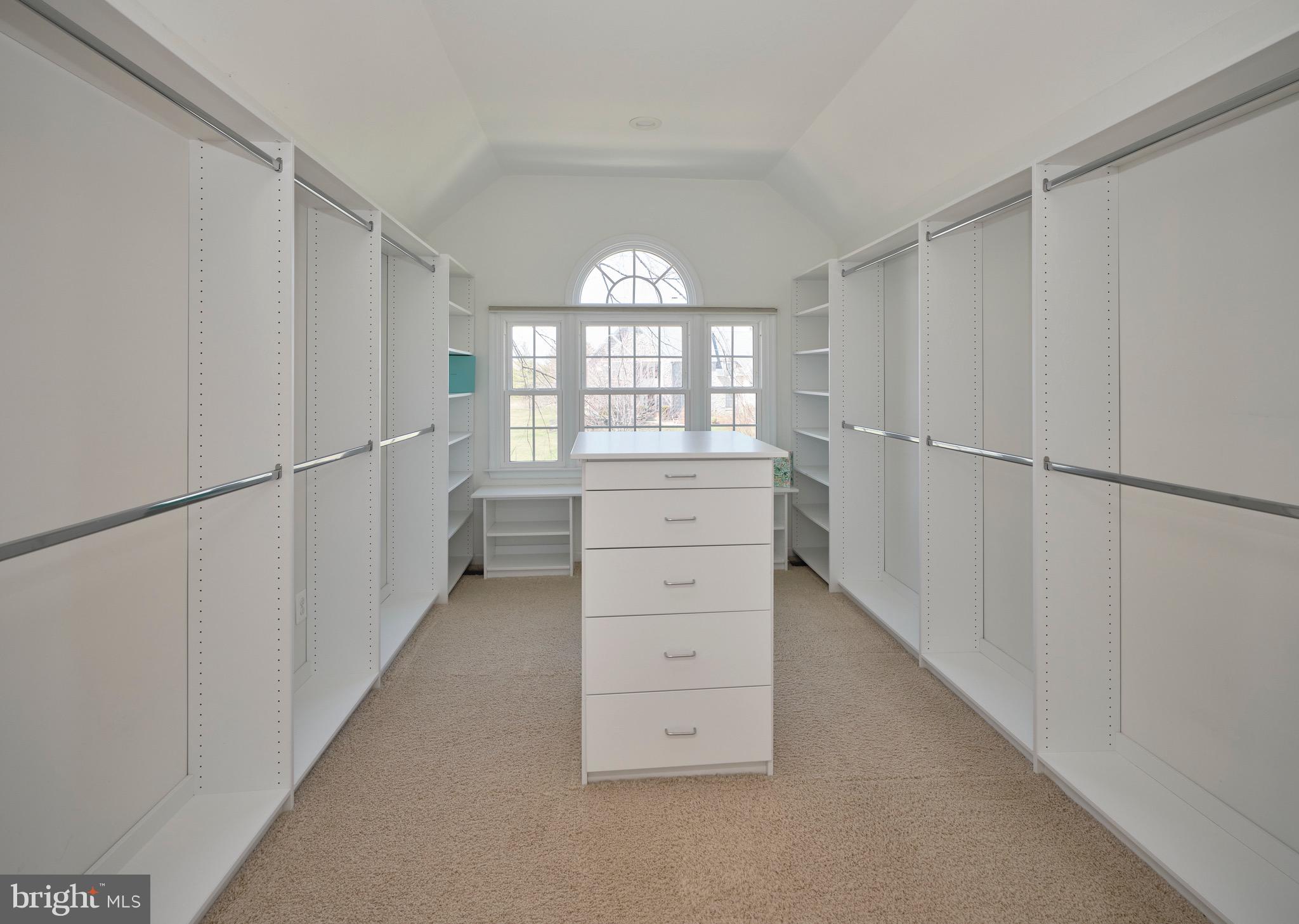 COUNTRY RIDGE - Residential