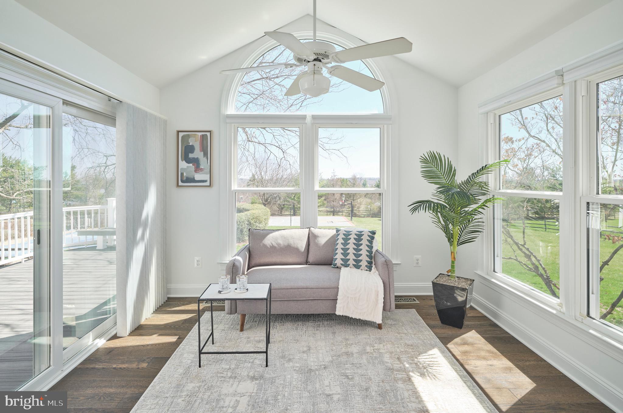 COUNTRY RIDGE - Residential