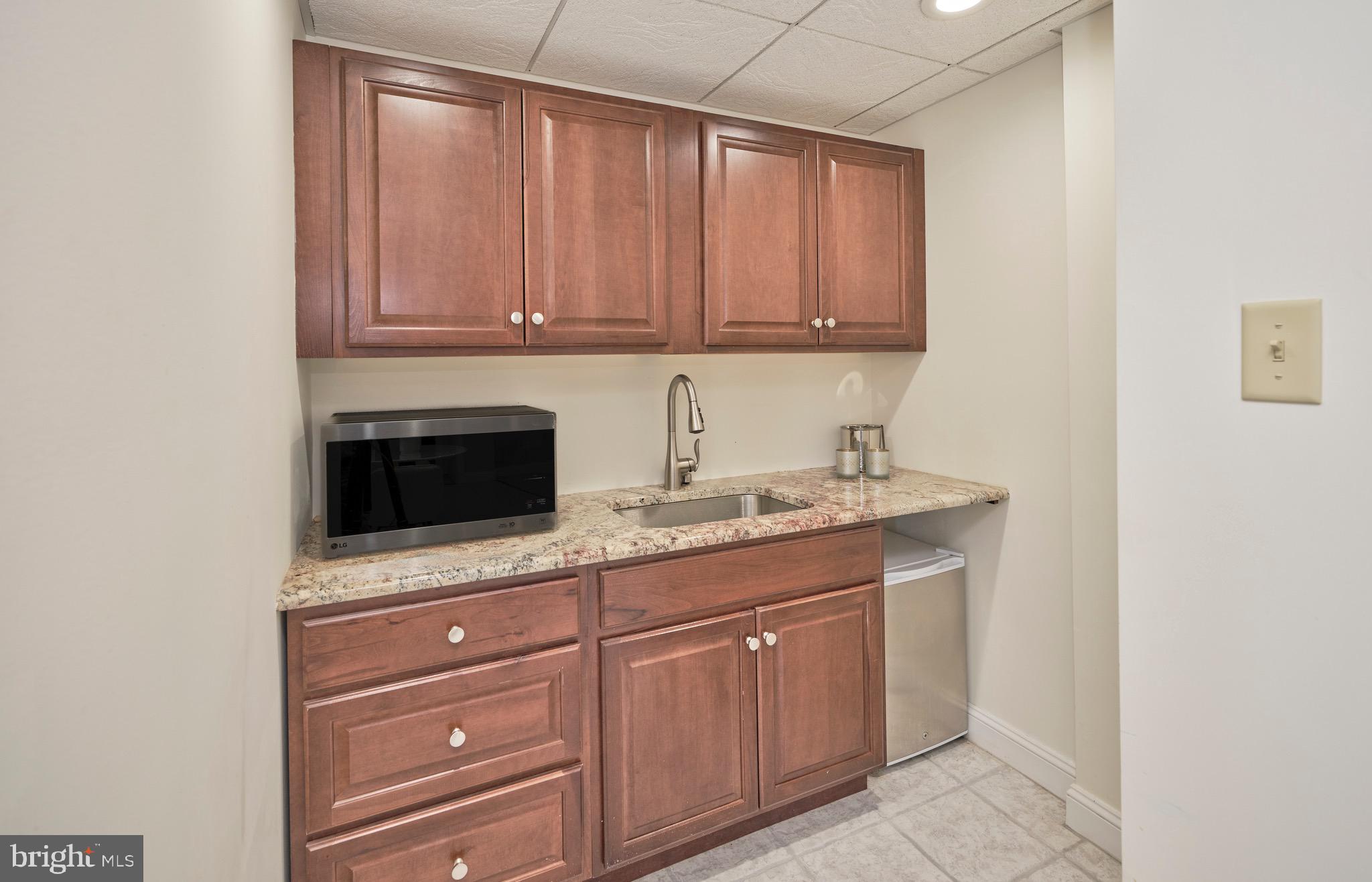 COUNTRY RIDGE - Residential