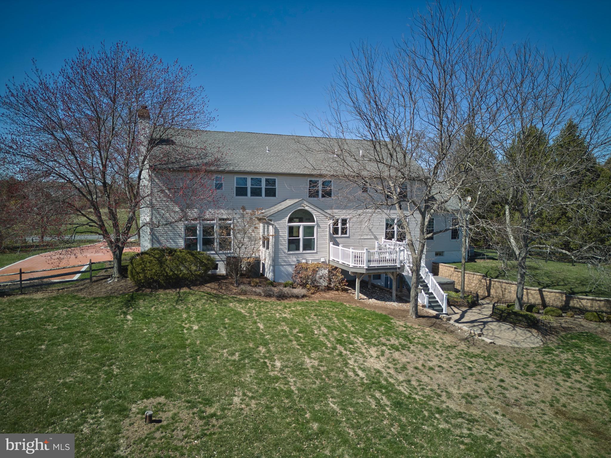 COUNTRY RIDGE - Residential