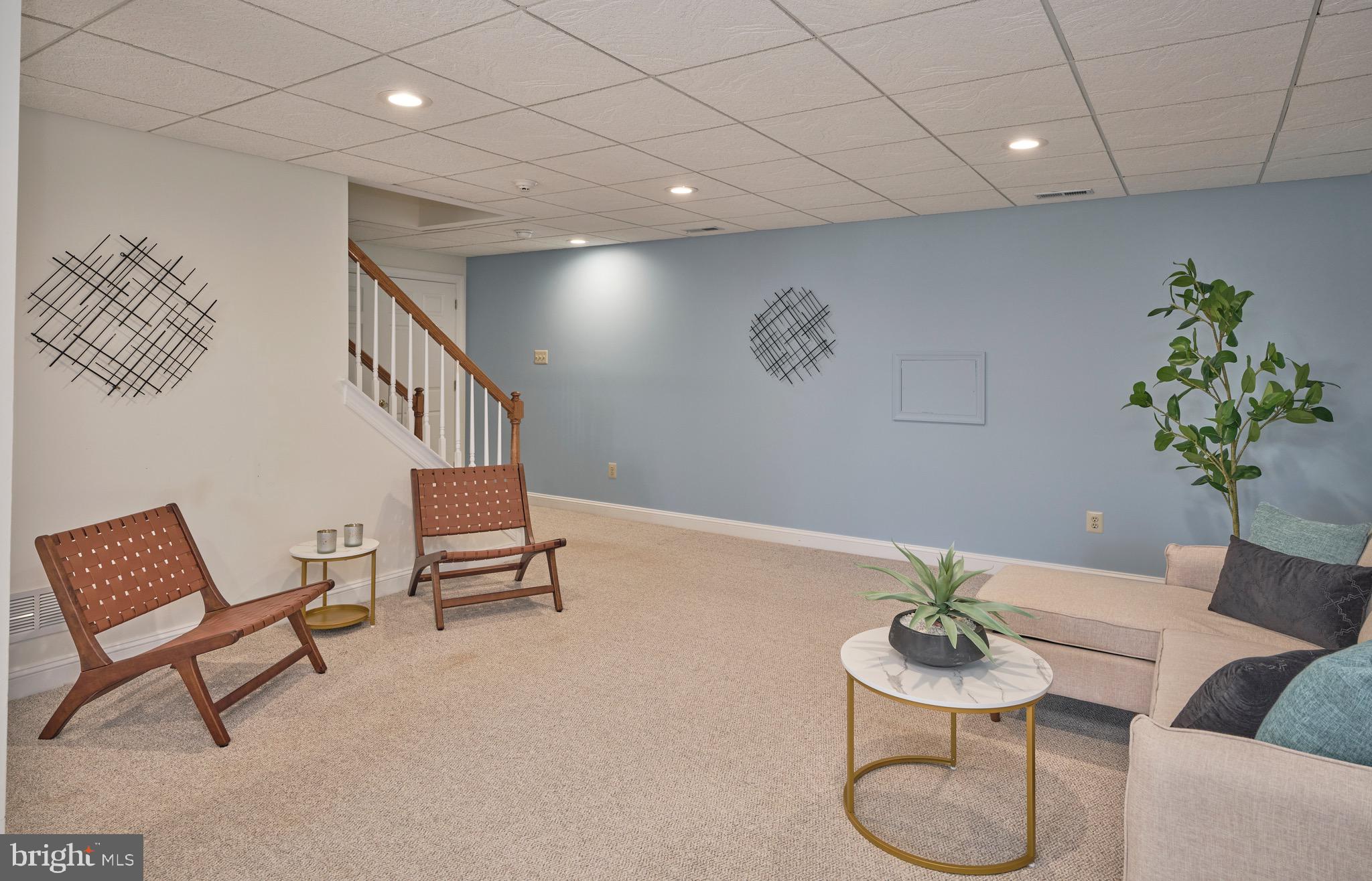 COUNTRY RIDGE - Residential