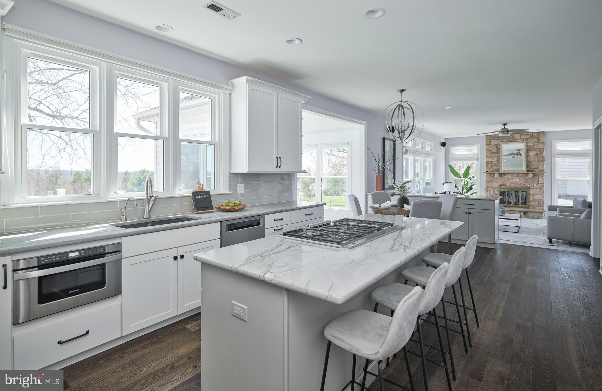 COUNTRY RIDGE - Residential