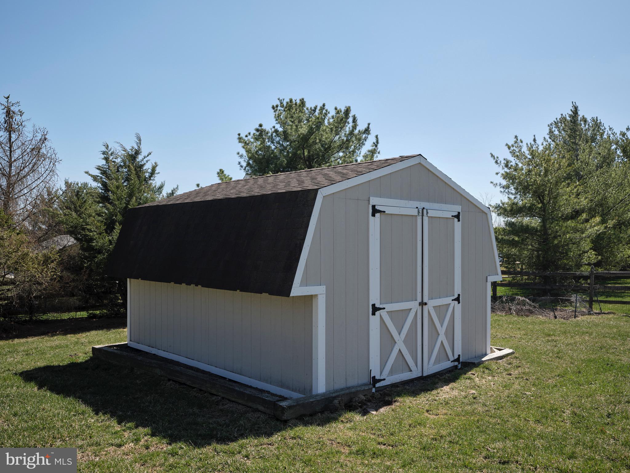 COUNTRY RIDGE - Residential