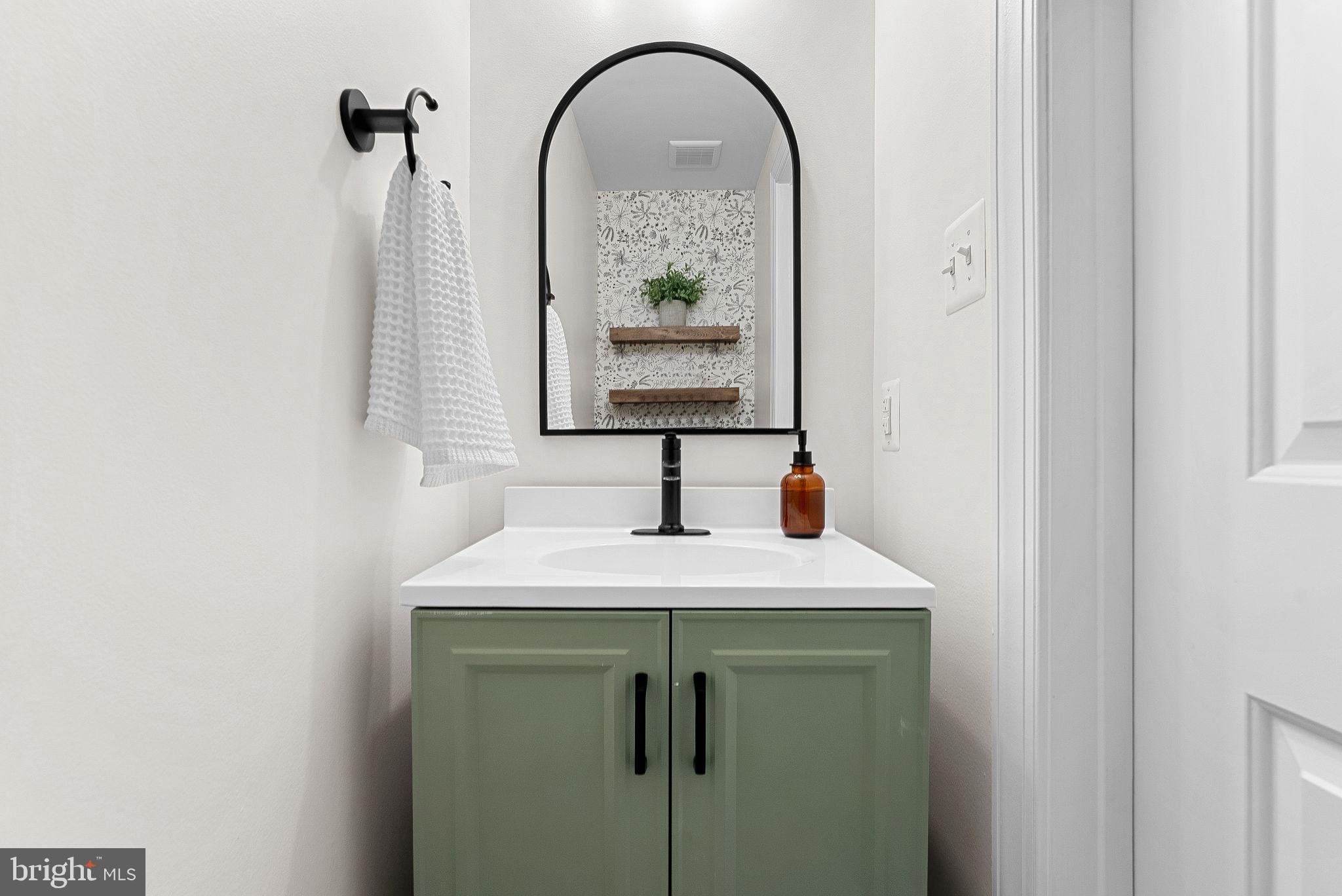 ASHBURN VILLAGE - Residential