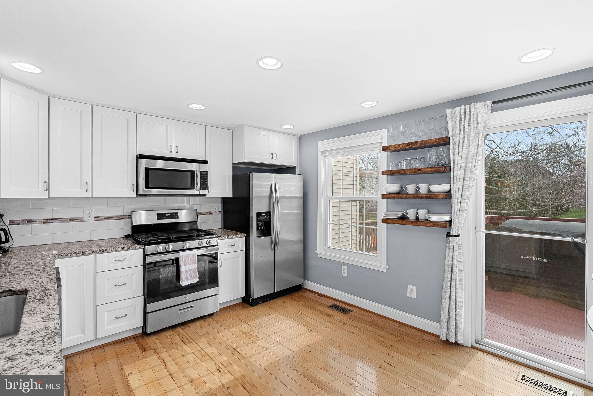 ASHBURN VILLAGE - Residential