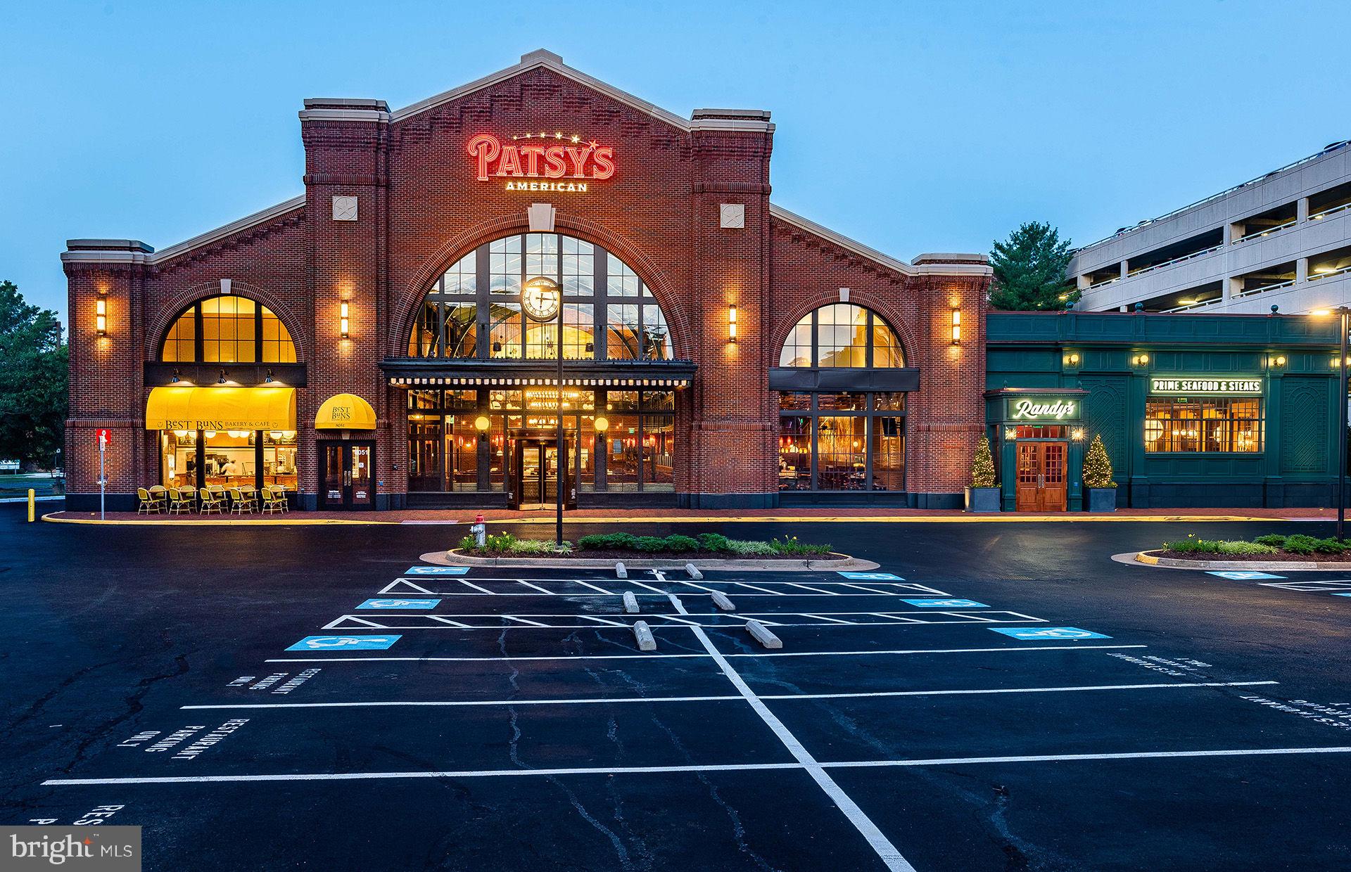 THE FLATS AT TYSONS - Residential