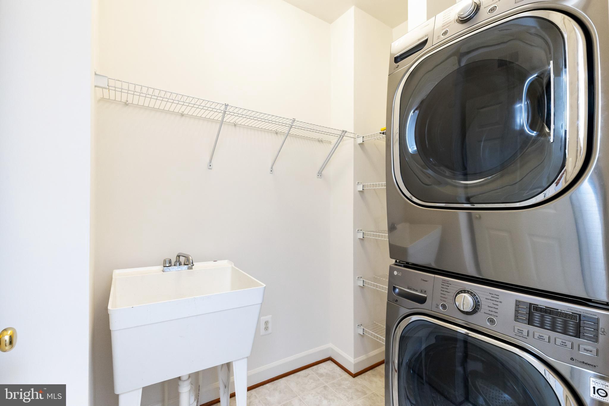 SULLIVAN PLACE - Residential Lease