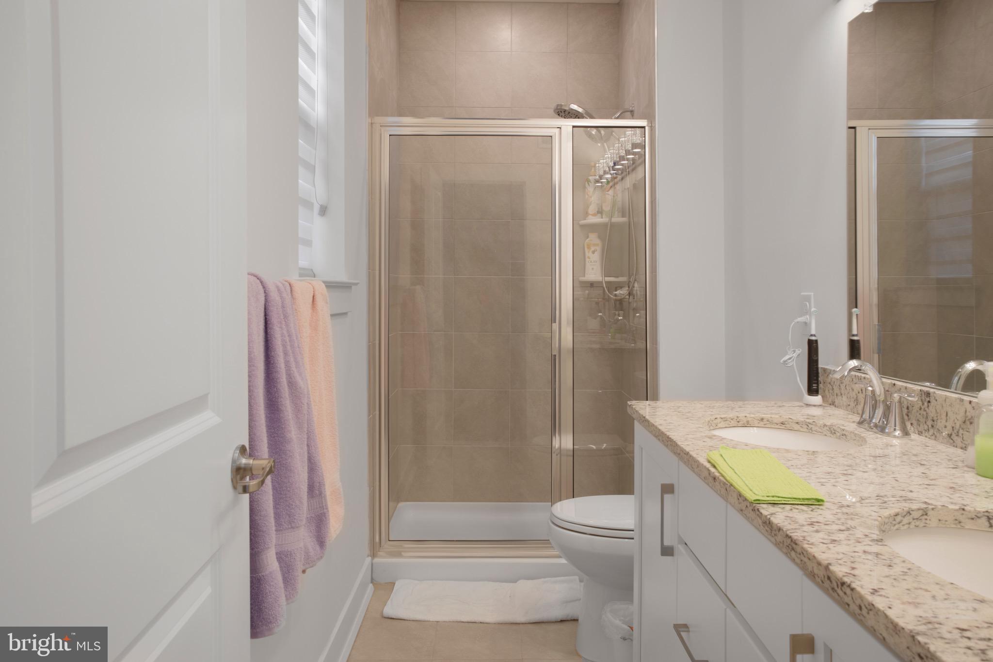 WATERSIDE - Residential