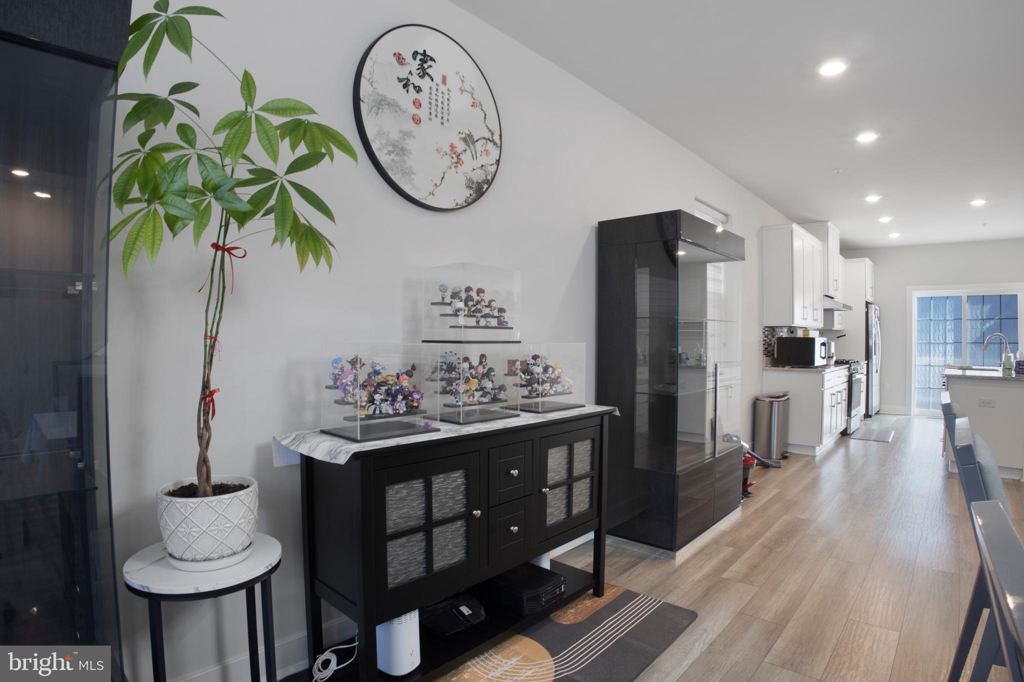 WATERSIDE - Residential