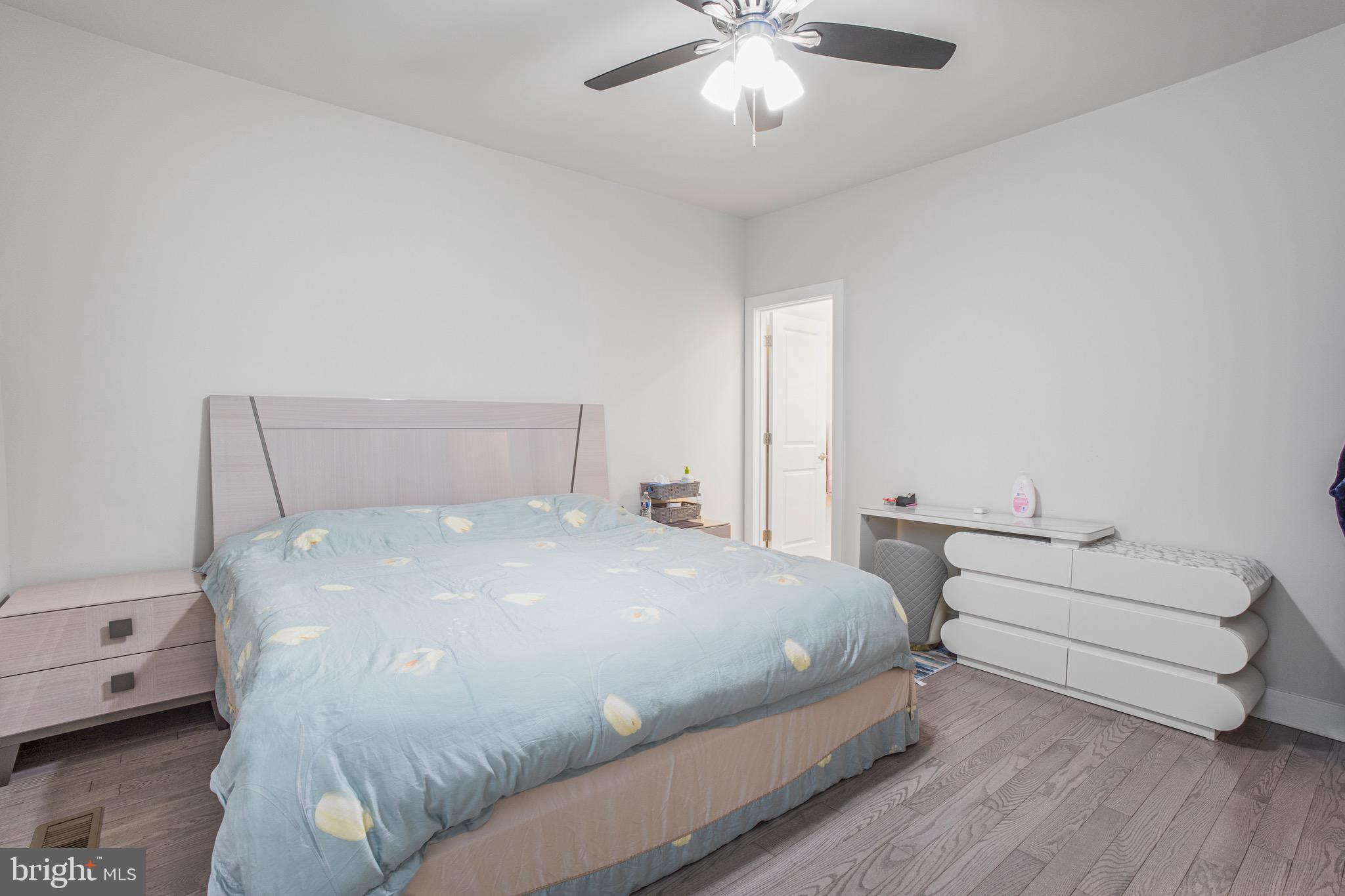 WATERSIDE - Residential