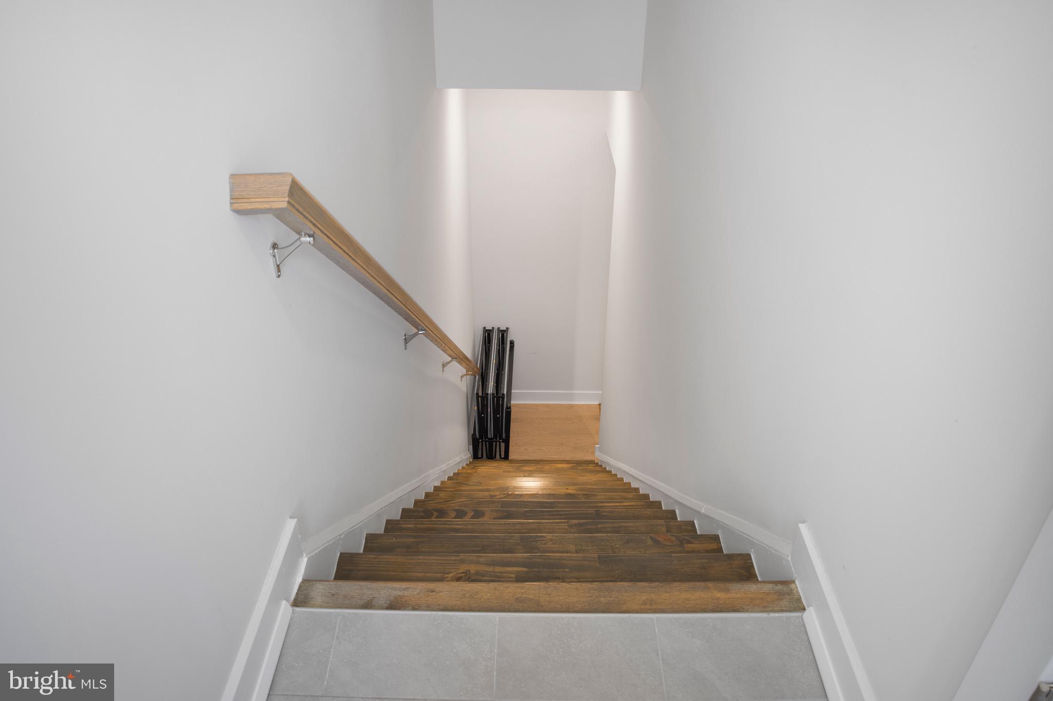 WATERSIDE - Residential