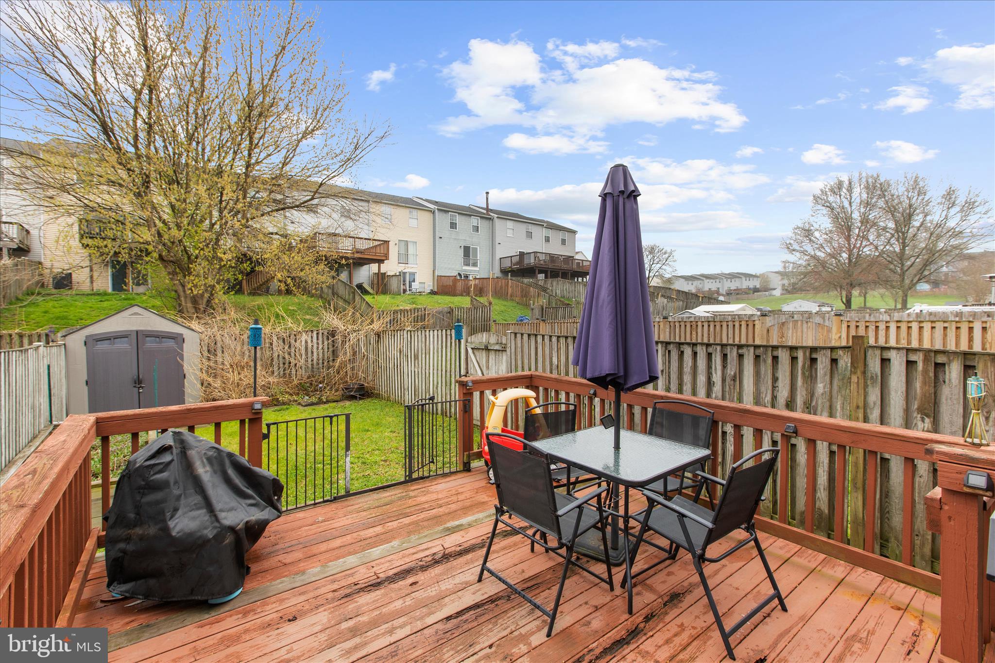 WOODBRIDGE CENTER - Residential